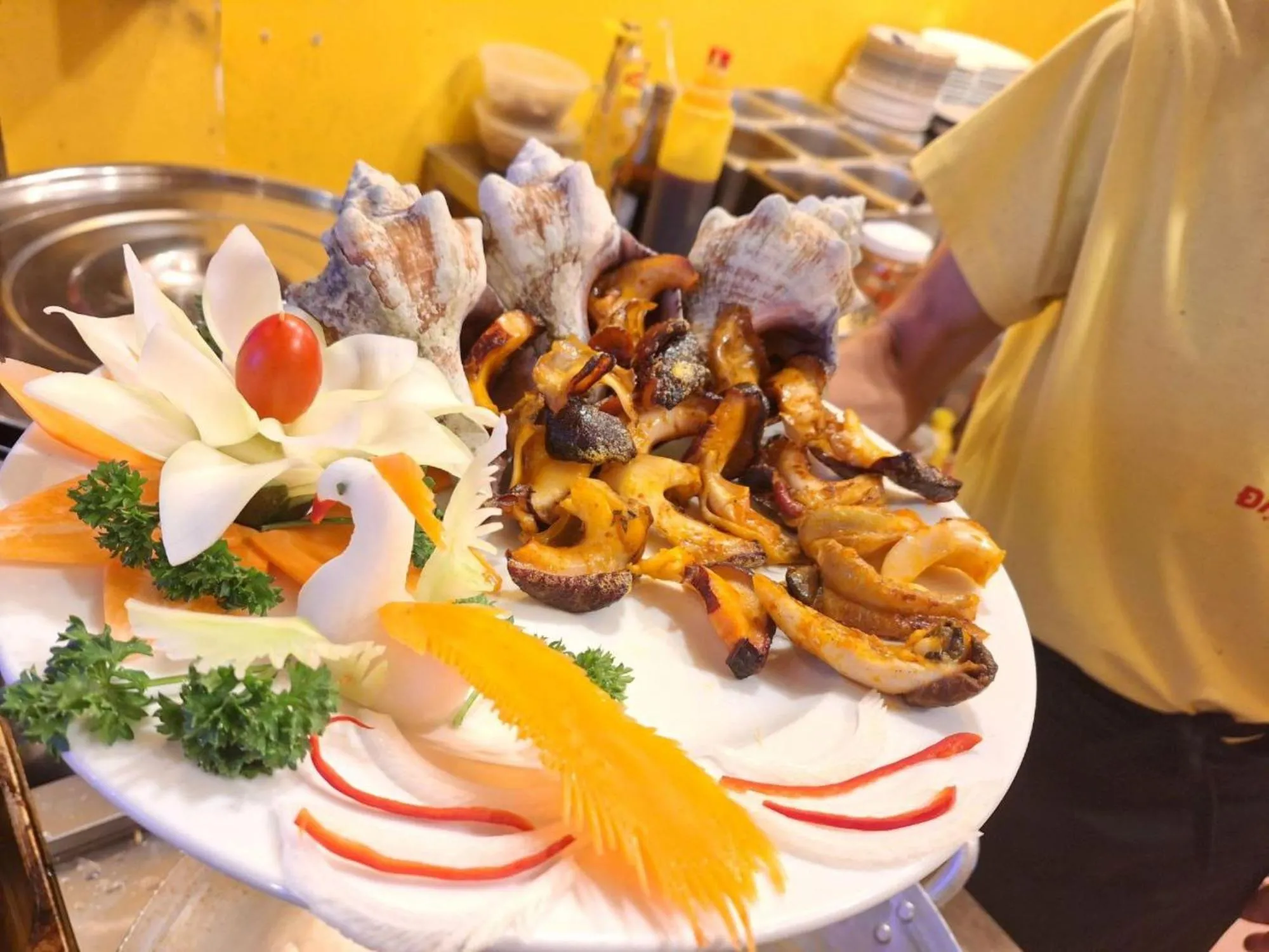 Restaurant/places to eat in THE RICE HOTEL Nong Thon Dai Viet 131 Bui Vien