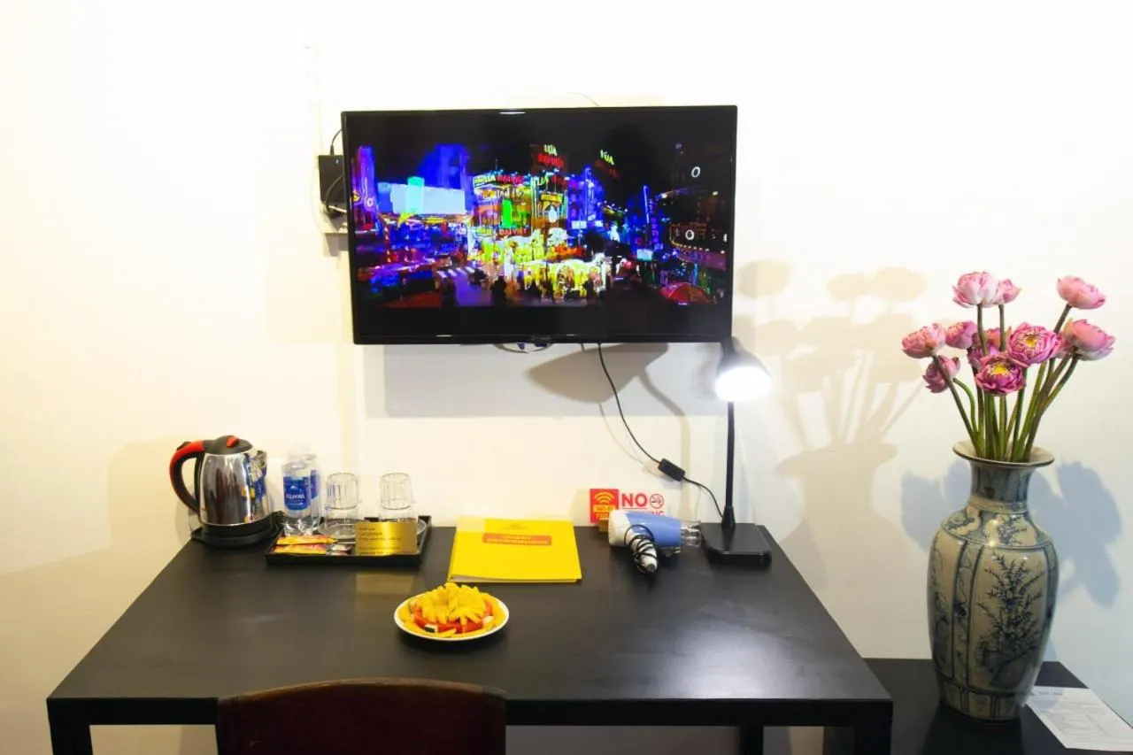 TV and multimedia in THE RICE HOTEL Nong Thon Dai Viet 131 Bui Vien