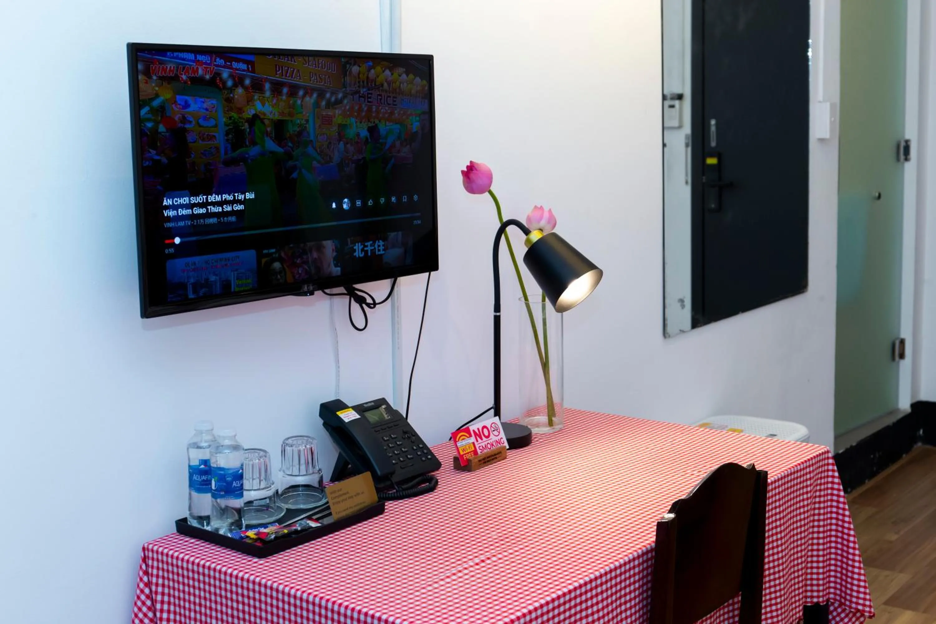 Seating area in THE RICE HOTEL Nong Thon Dai Viet 131 Bui Vien