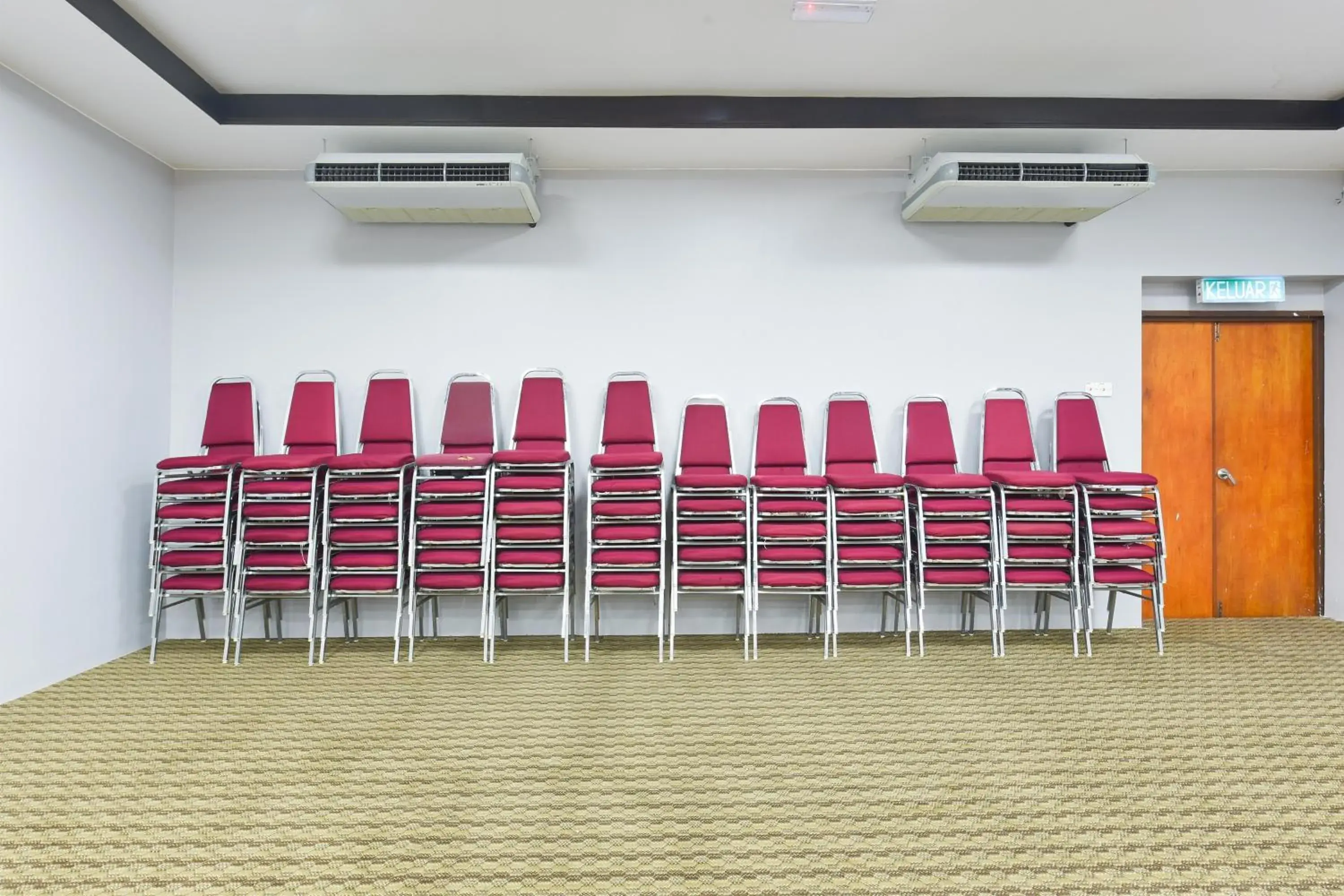 Lobby or reception in OYO 91052 Hotel Kenangan Lobby or reception in OYO 91052 Hotel Kenangan