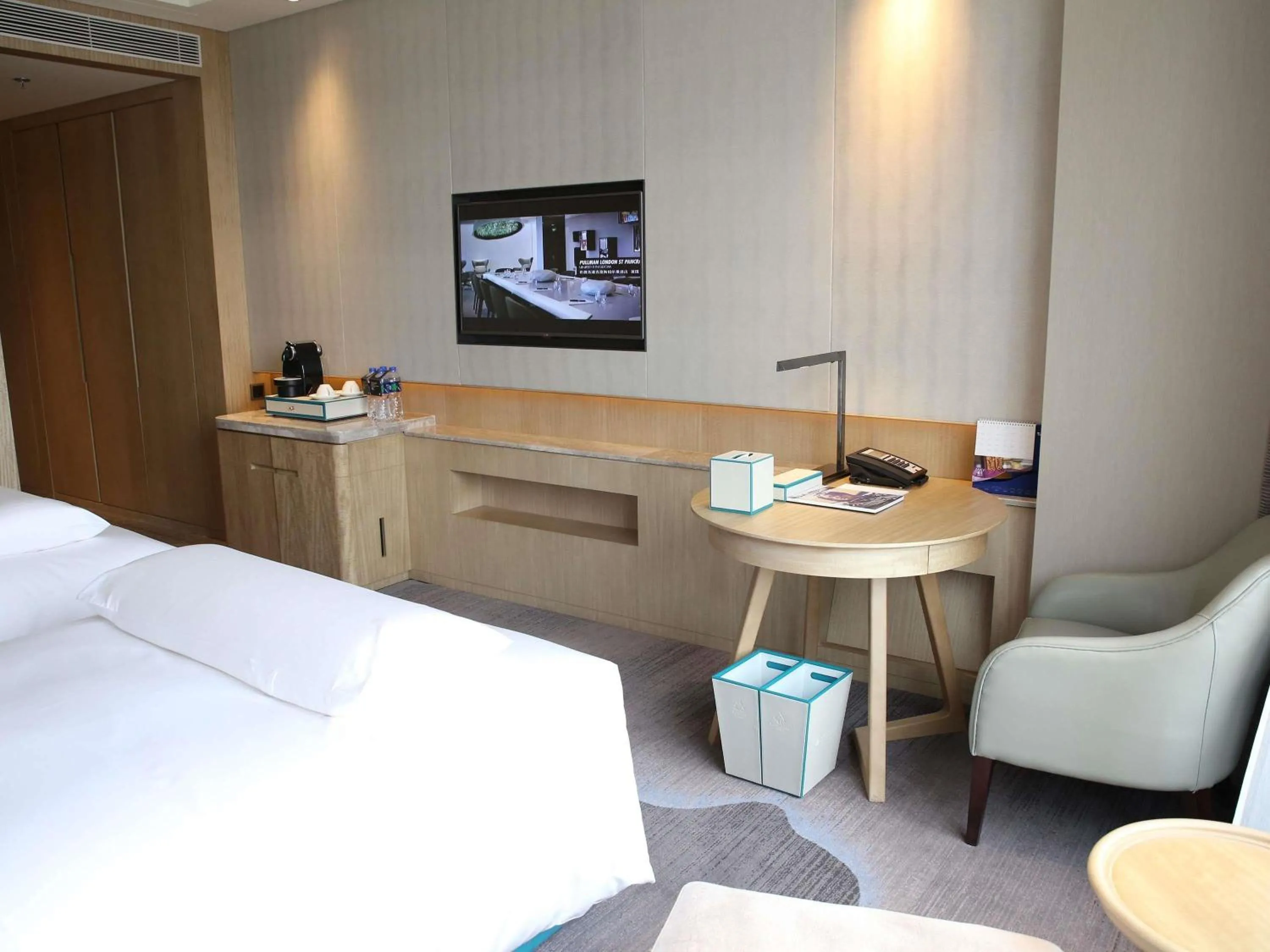 Bedroom, Bed in Pullman Taiyuan