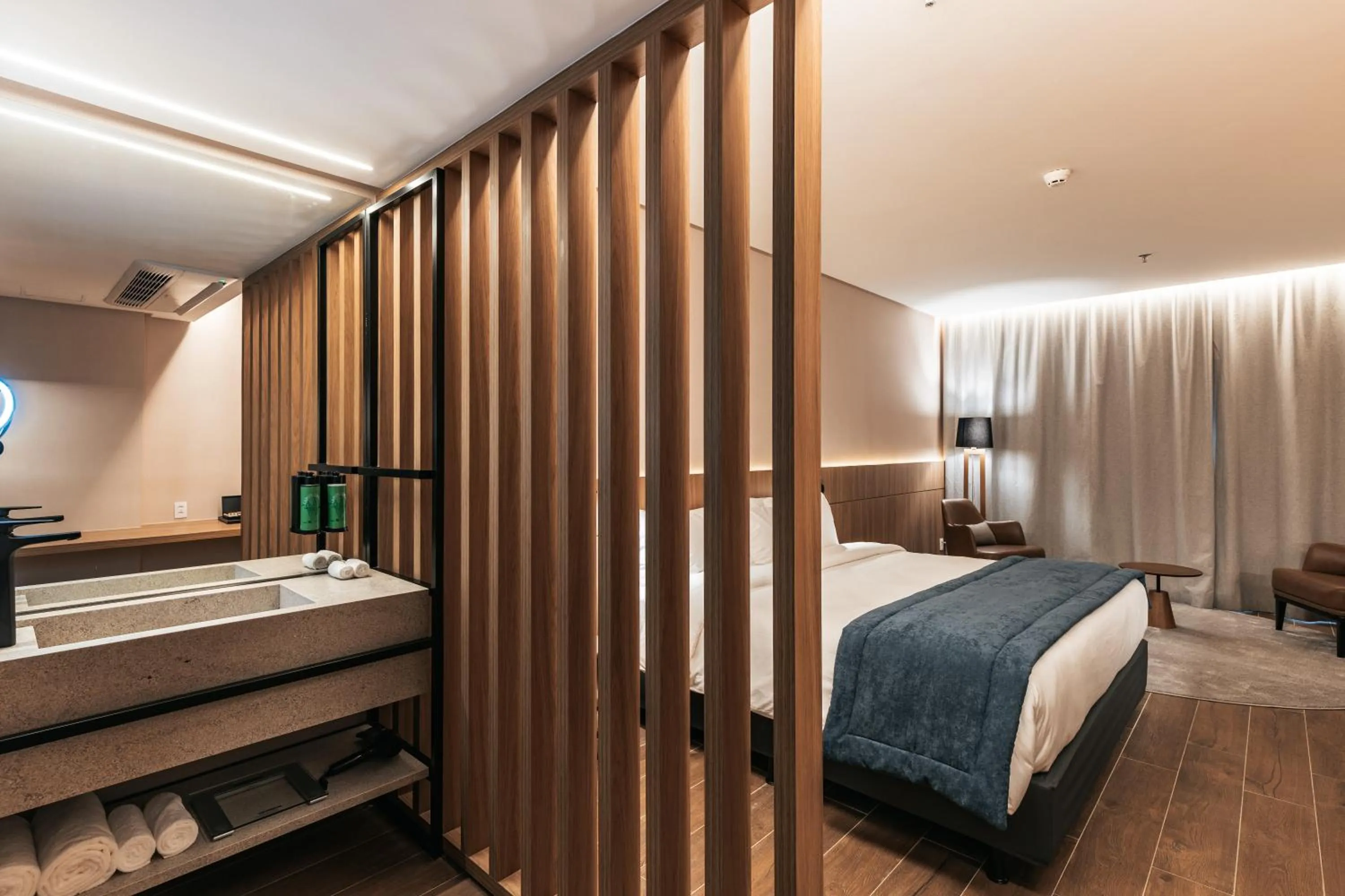 Photo of the whole room, Bed in WTC Goiânia Stay & Hotel by Atlantica