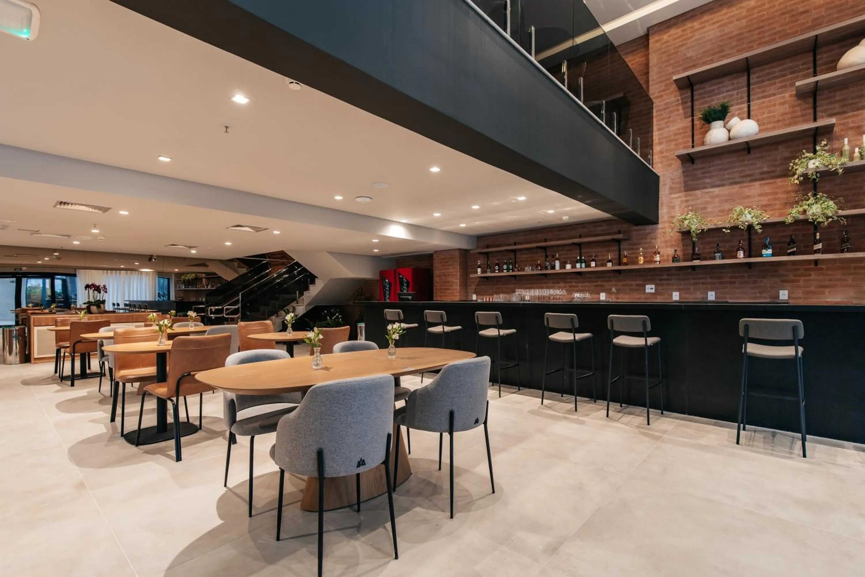 Restaurant/places to eat in WTC Goiânia Stay & Hotel by Atlantica