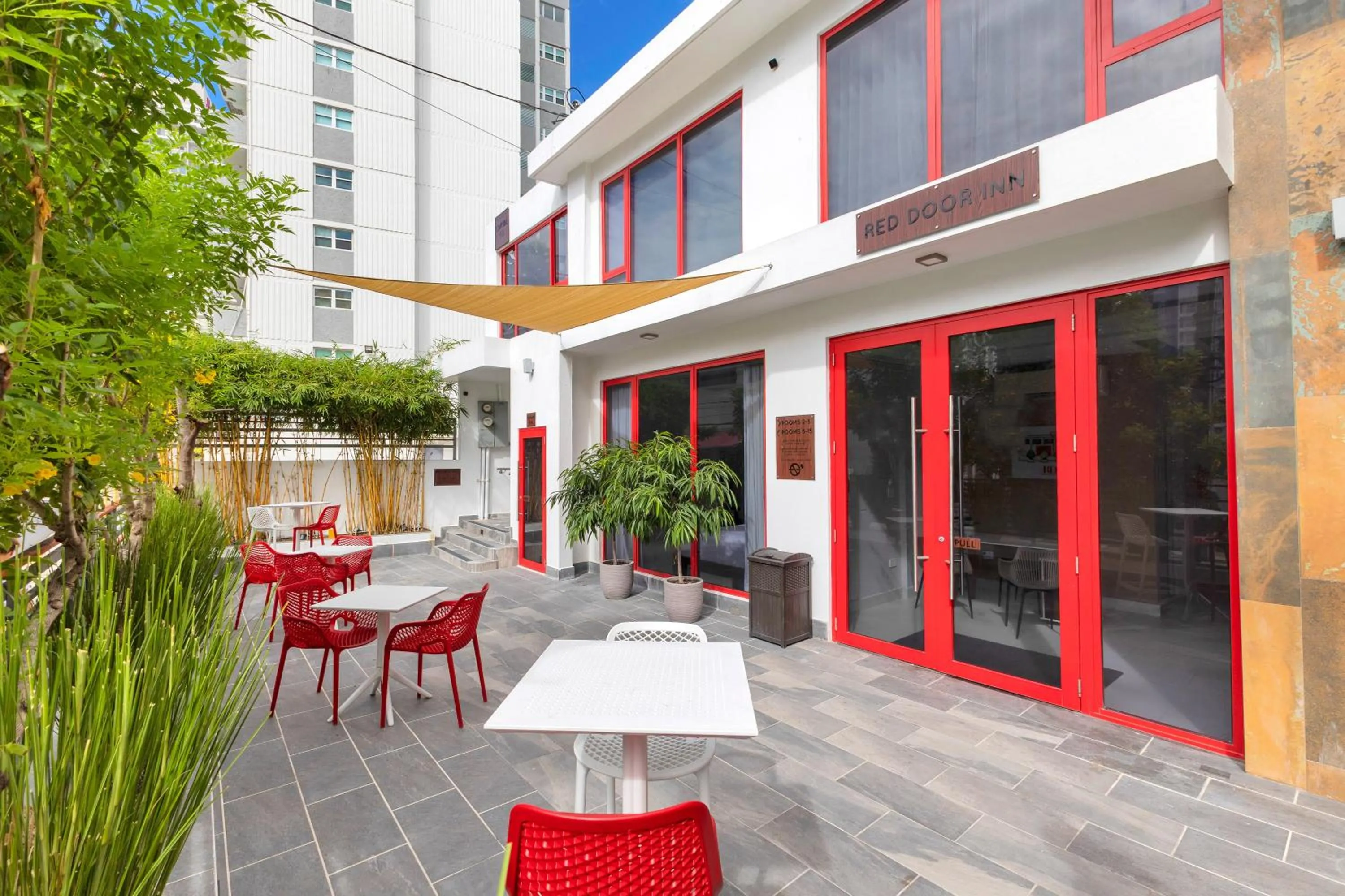 Patio in Red Door Inn