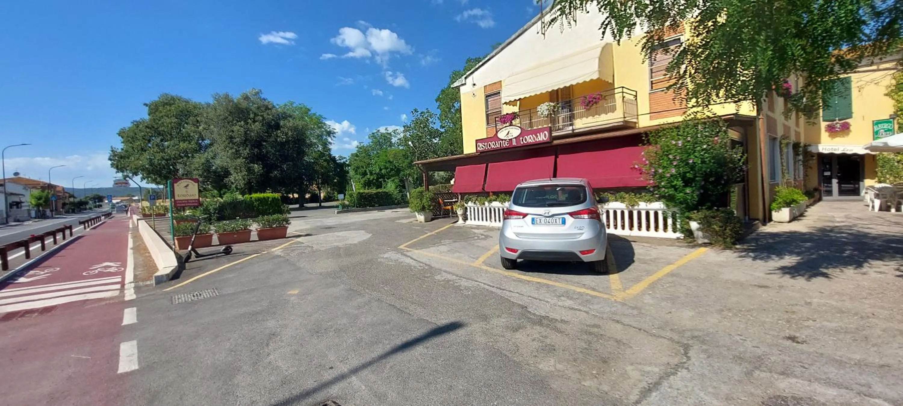 Parking in Hotel Lea