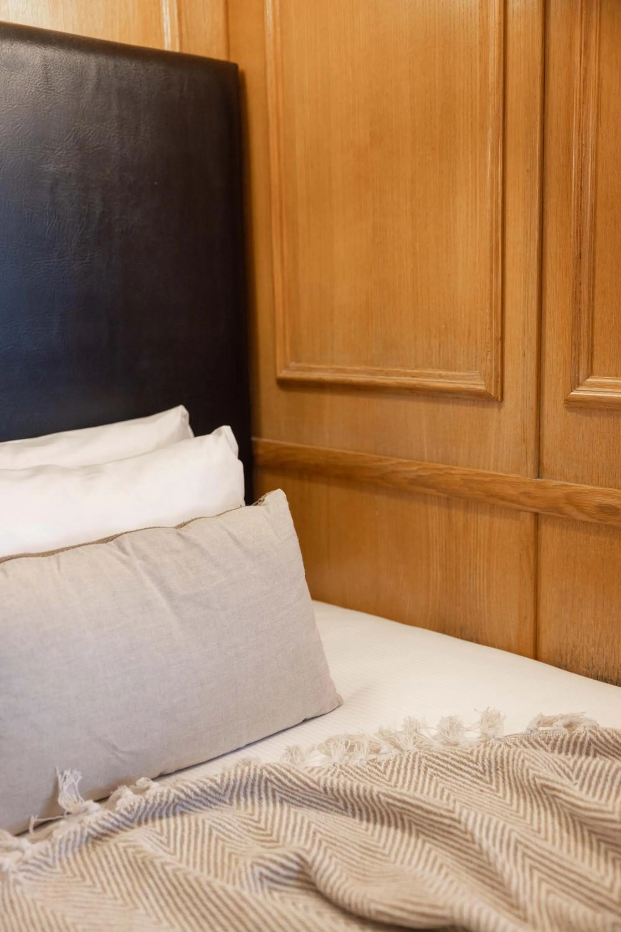 Bed in St Giles London – A St Giles Hotel