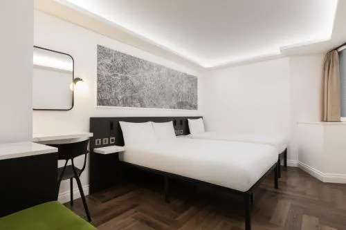 STG Hotel Oxford Street - formerly St Giles London Hotel
