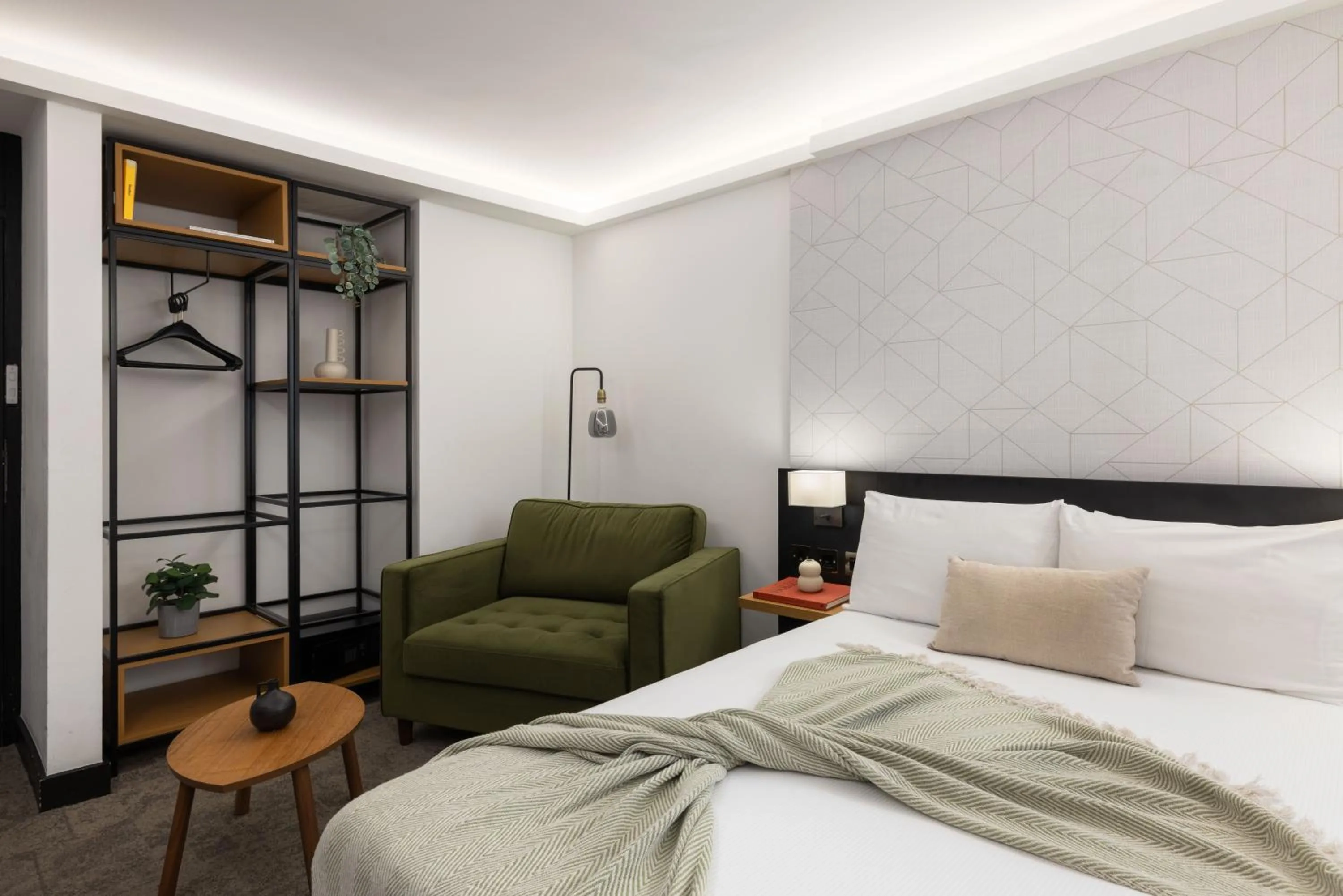 Bed in St Giles London – A St Giles Hotel