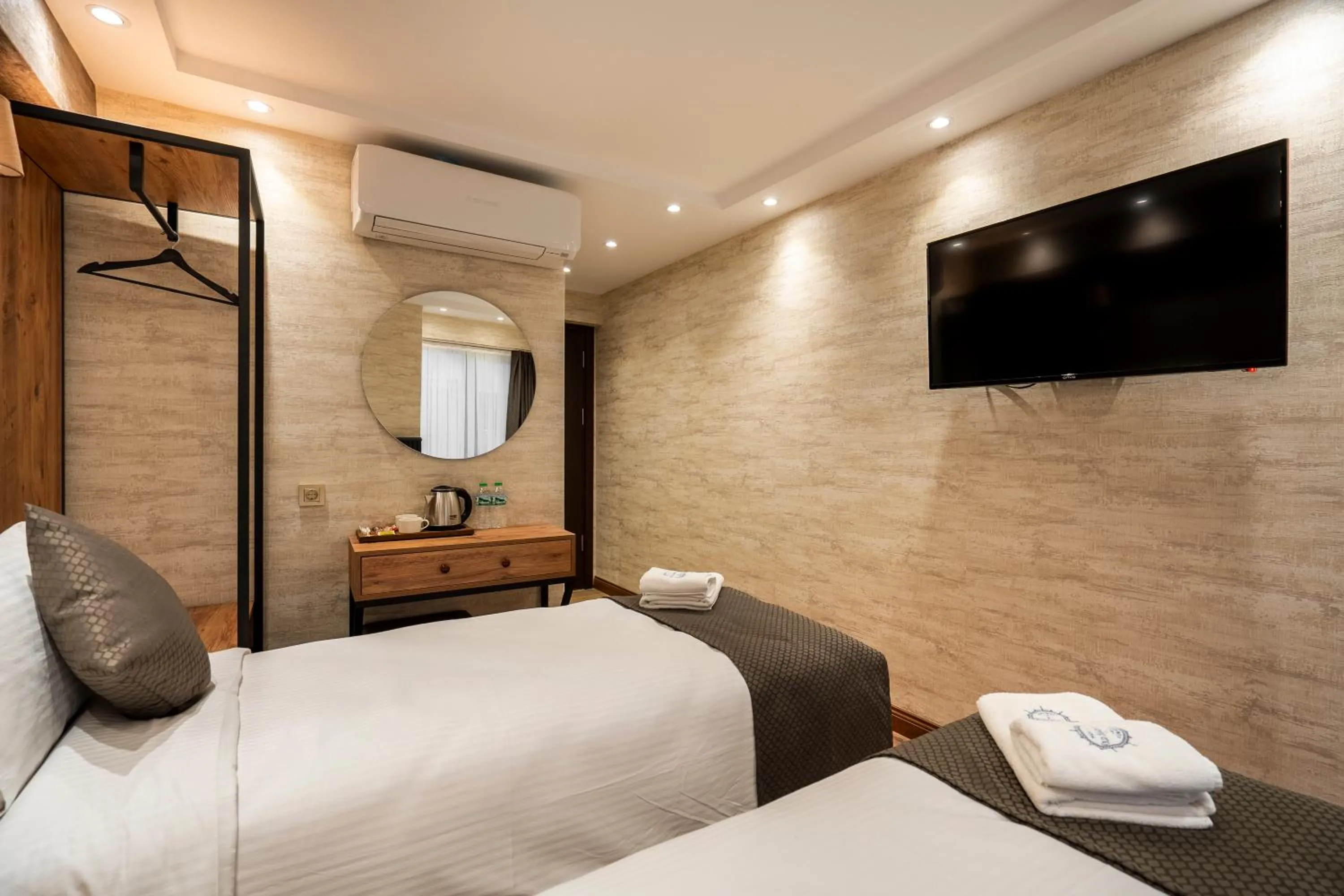 Bed in Old Harbour Hotel istanbul