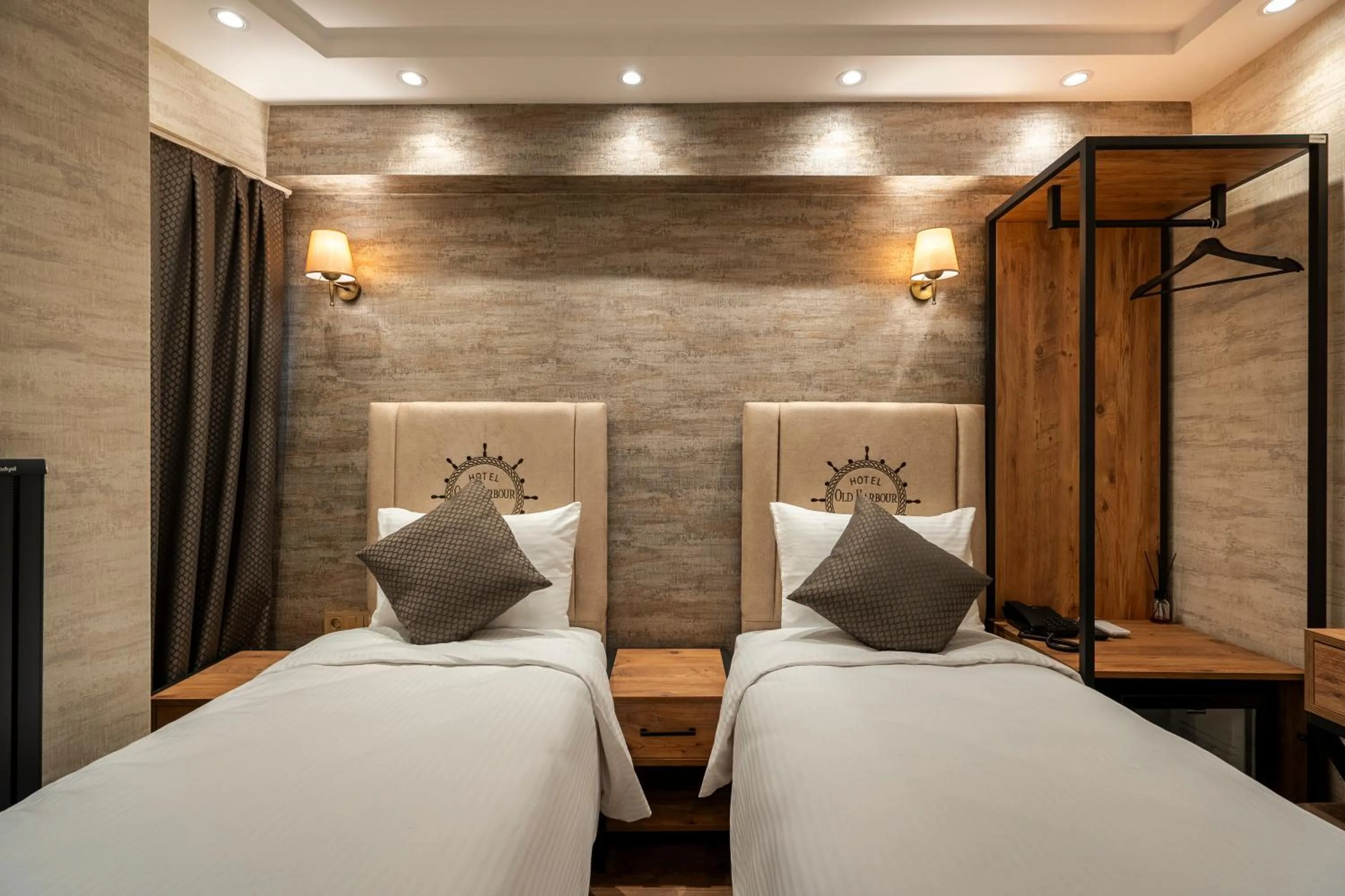 Bed in Old Harbour Hotel istanbul