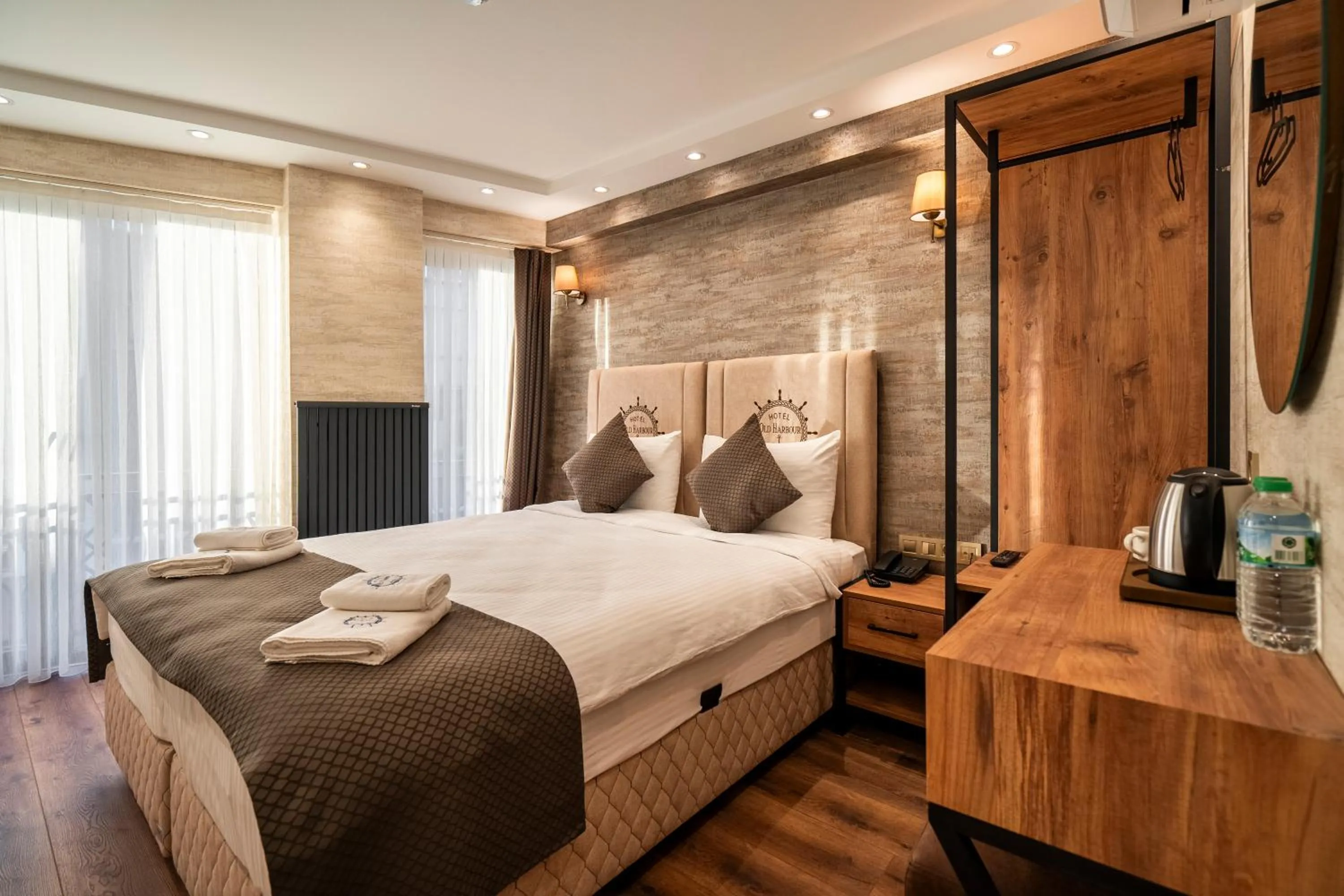 Bed in Old Harbour Hotel istanbul