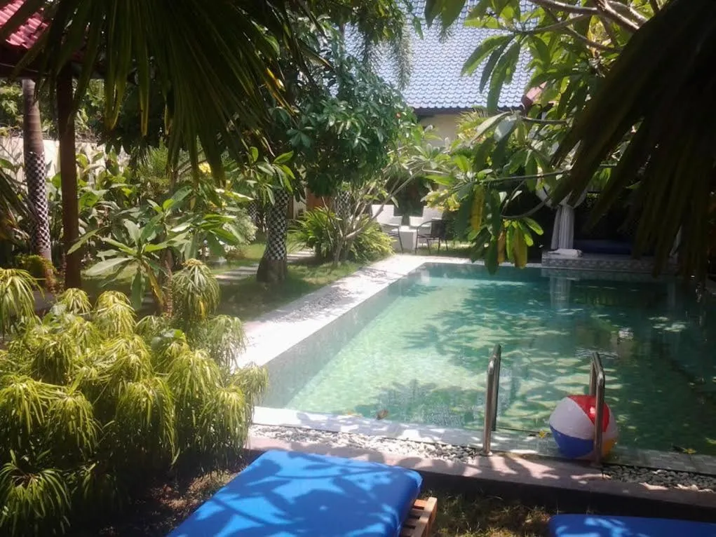 Day in Rosseno Villa