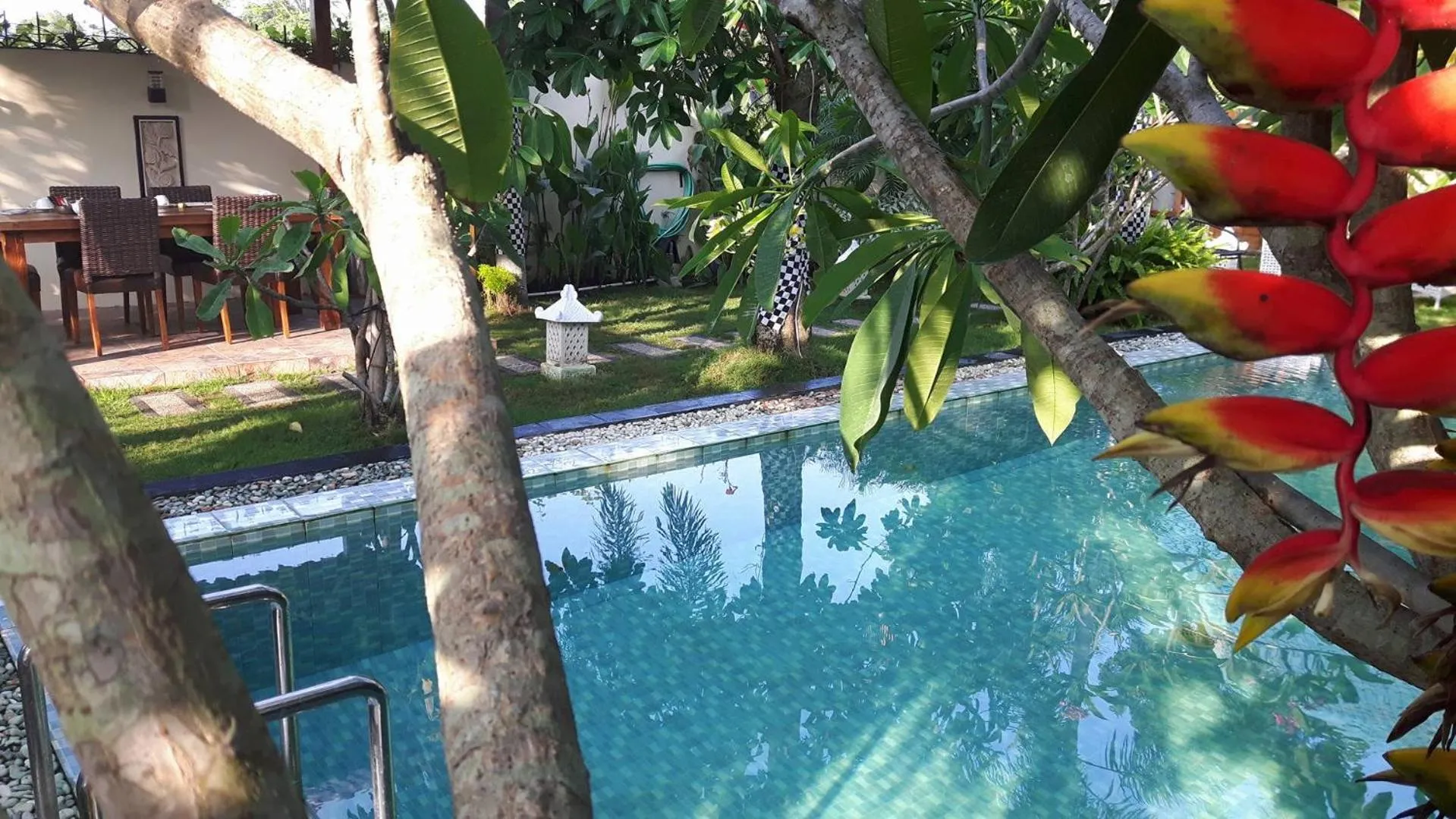 Day in Rosseno Villa