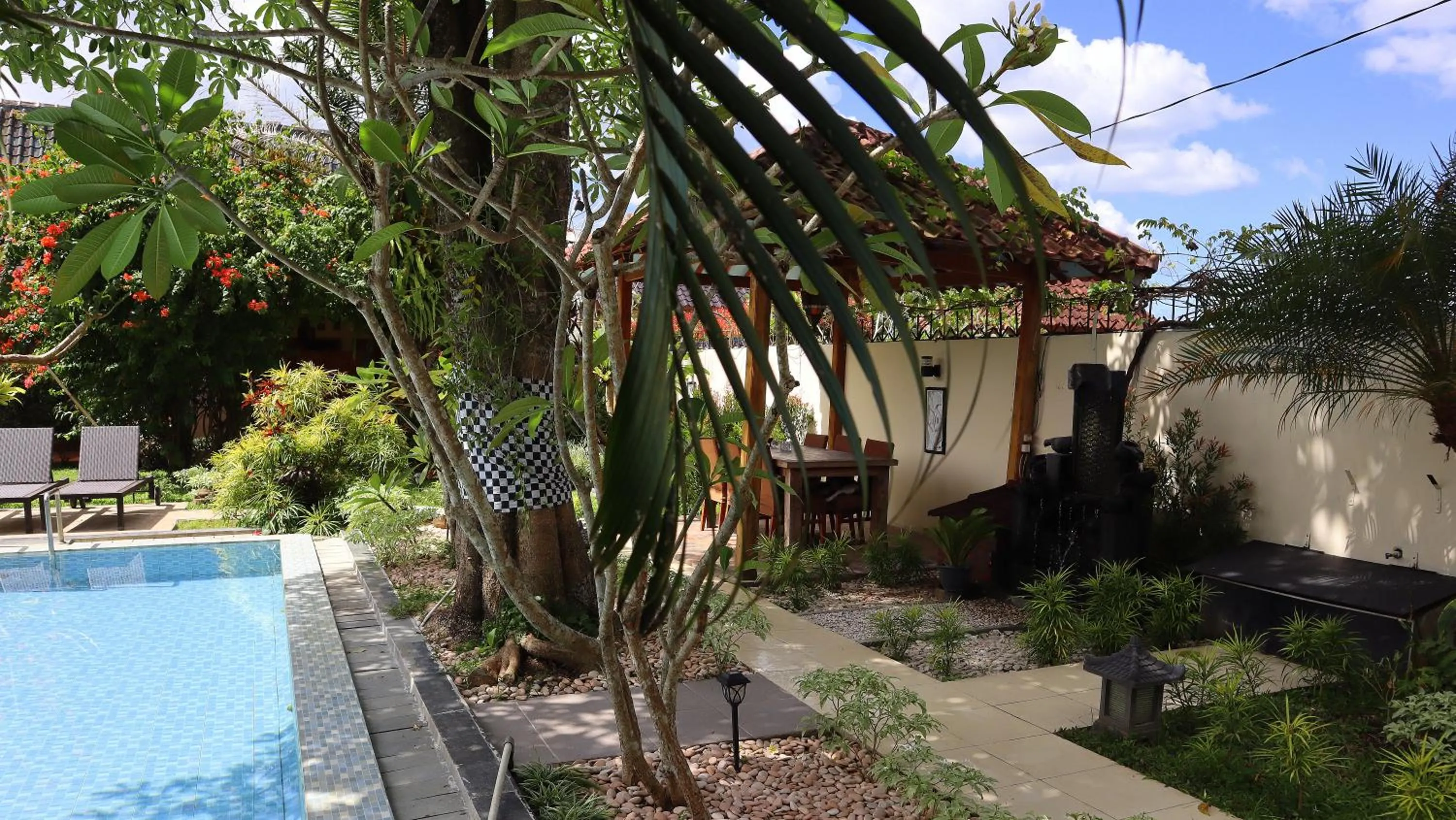 Rosseno Villa