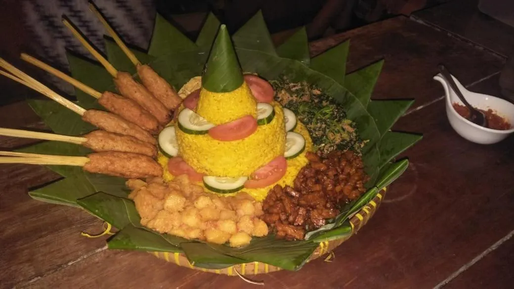 Food and drinks in Rosseno Villa