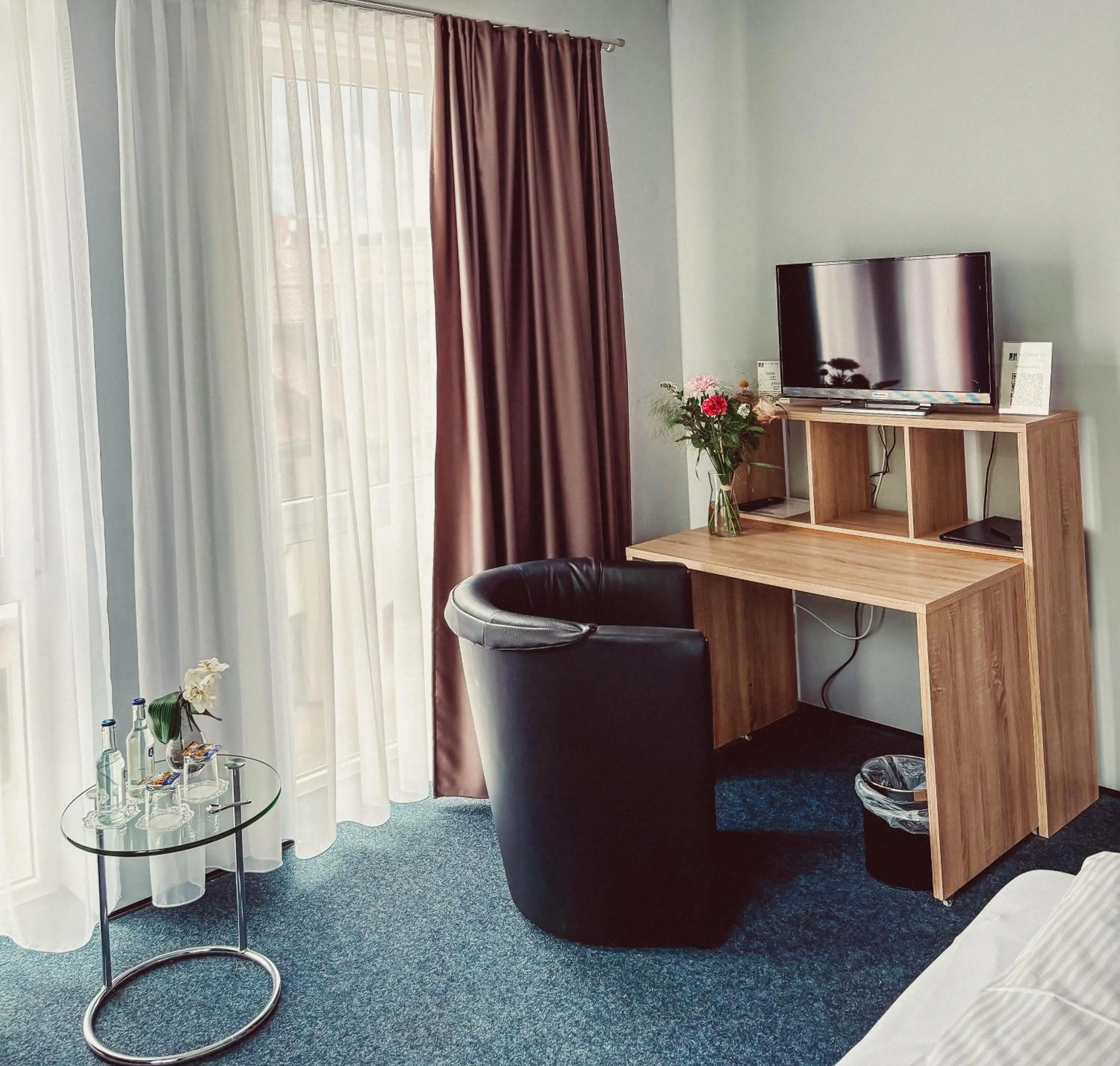 TV and multimedia, Bed in Komm' In Hotel