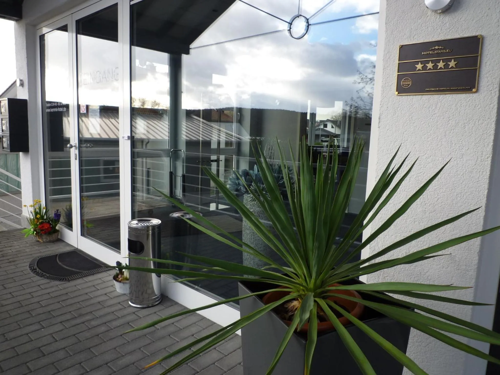 Facade/entrance in Komm' In Hotel