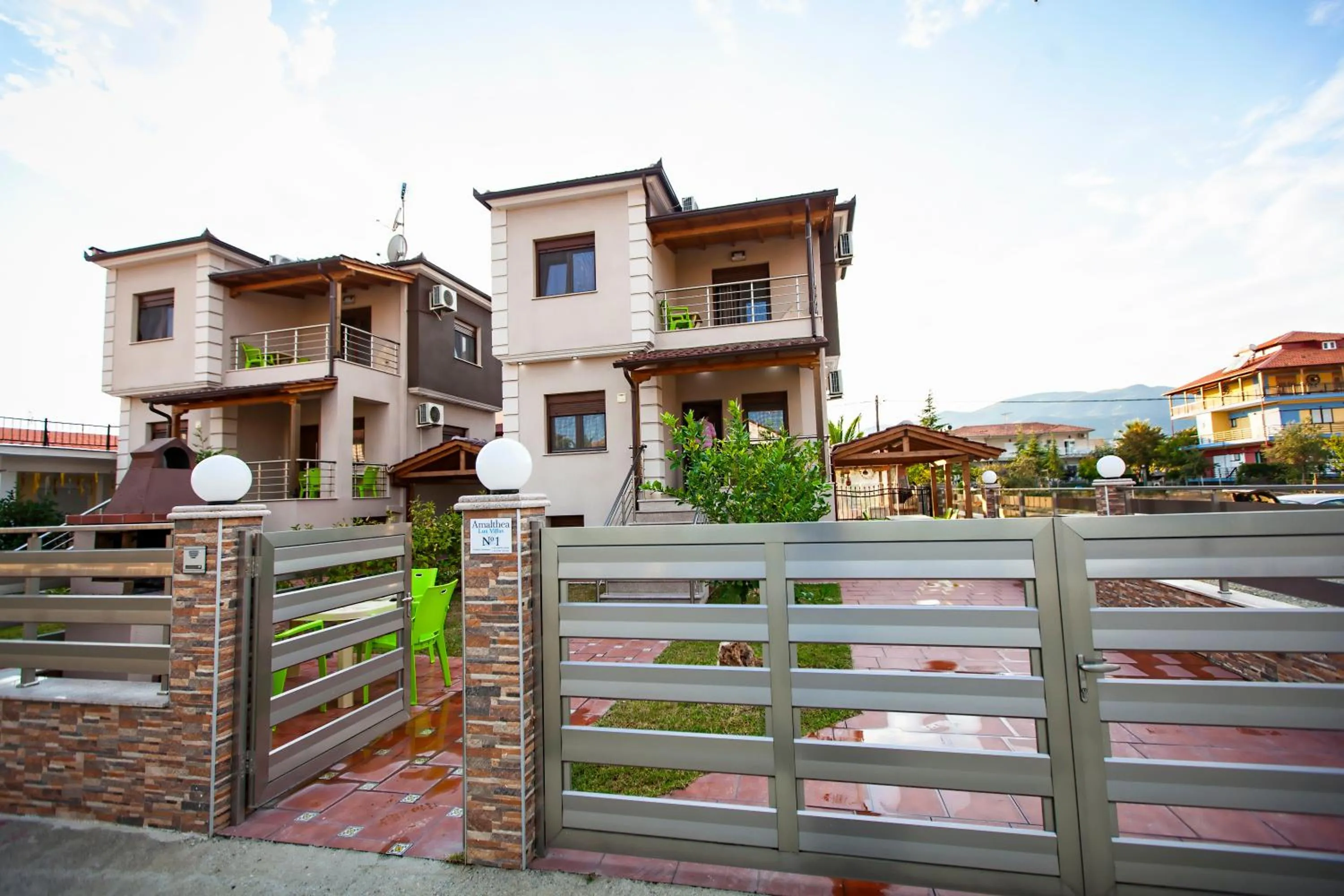 Αmalia Lux Villas
