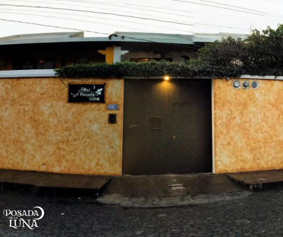 Facade/entrance in Hotel Posada de la Luna