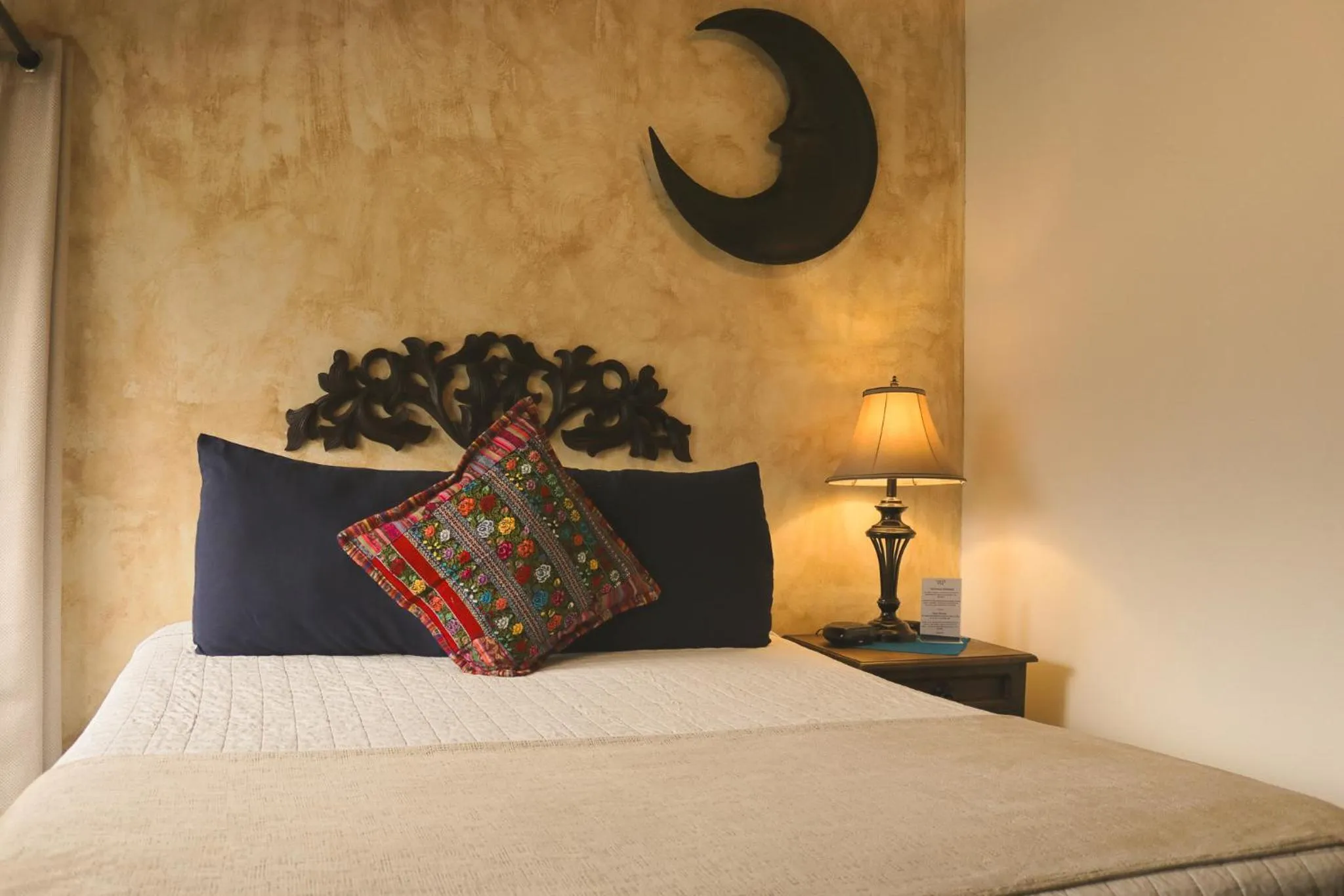 Bed in Hotel Posada de la Luna