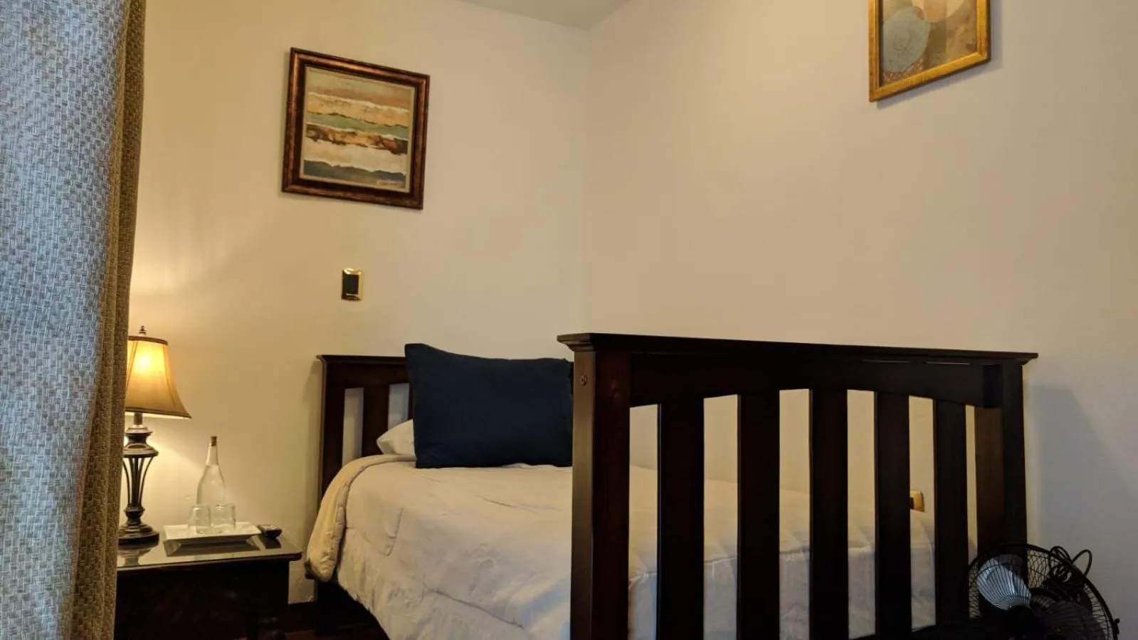 Bed in Hotel Posada de la Luna