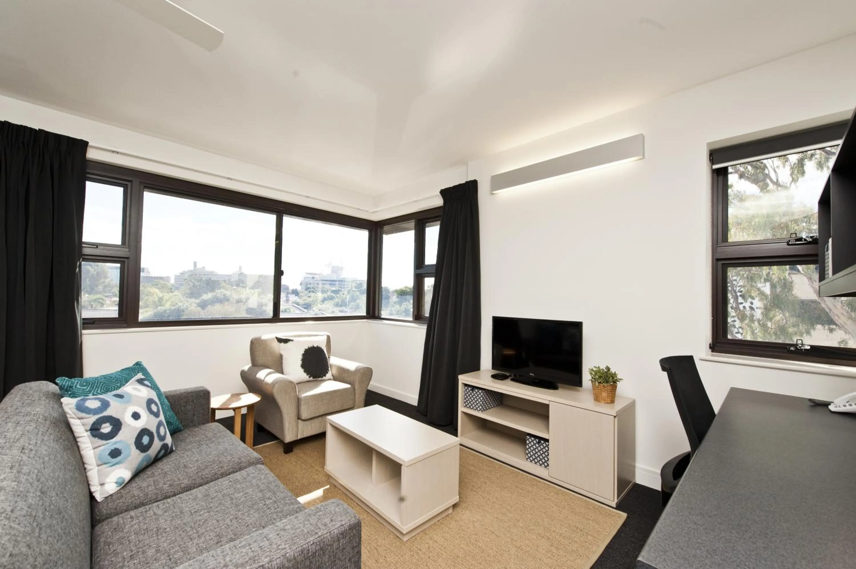 Communal lounge/ TV room in St Catherine's on Park