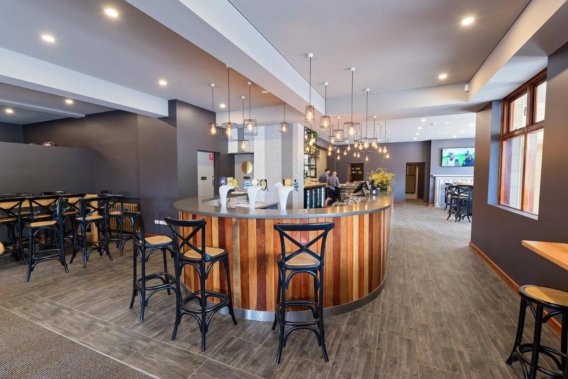 Lounge or bar in The George Hotel Bathurst