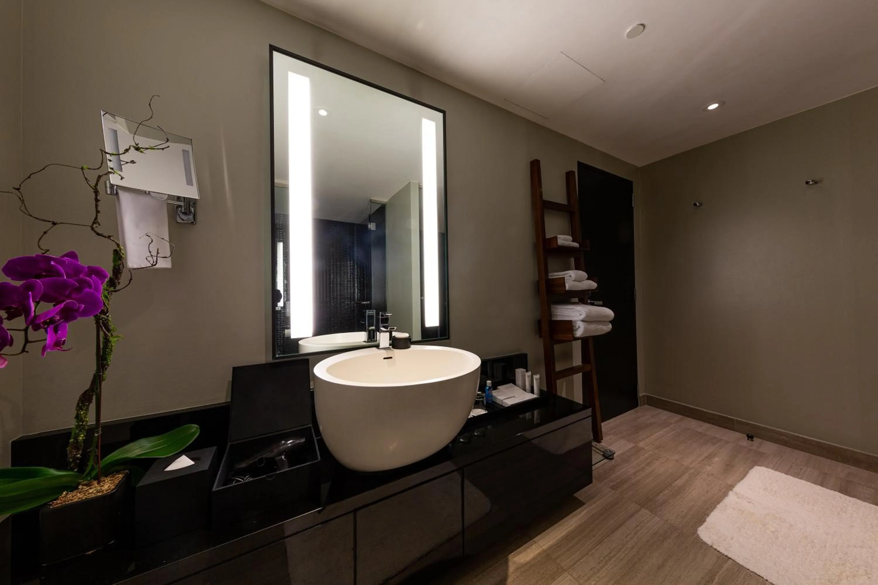 Bathroom in City of Dreams - Nobu Hotel Manila