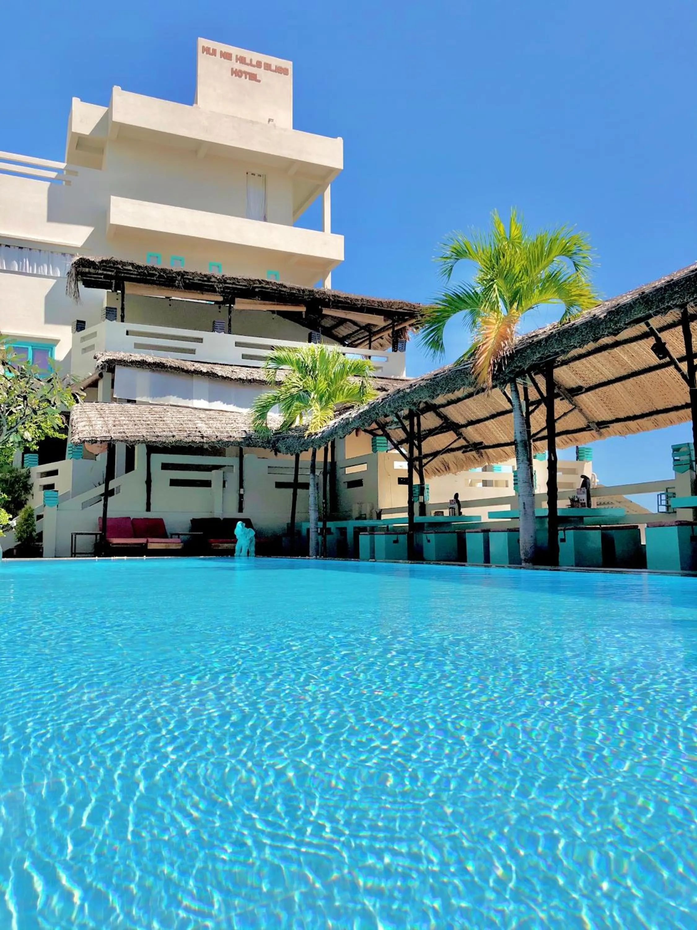 Swimming pool in Mui Ne Hills Bliss Hotel