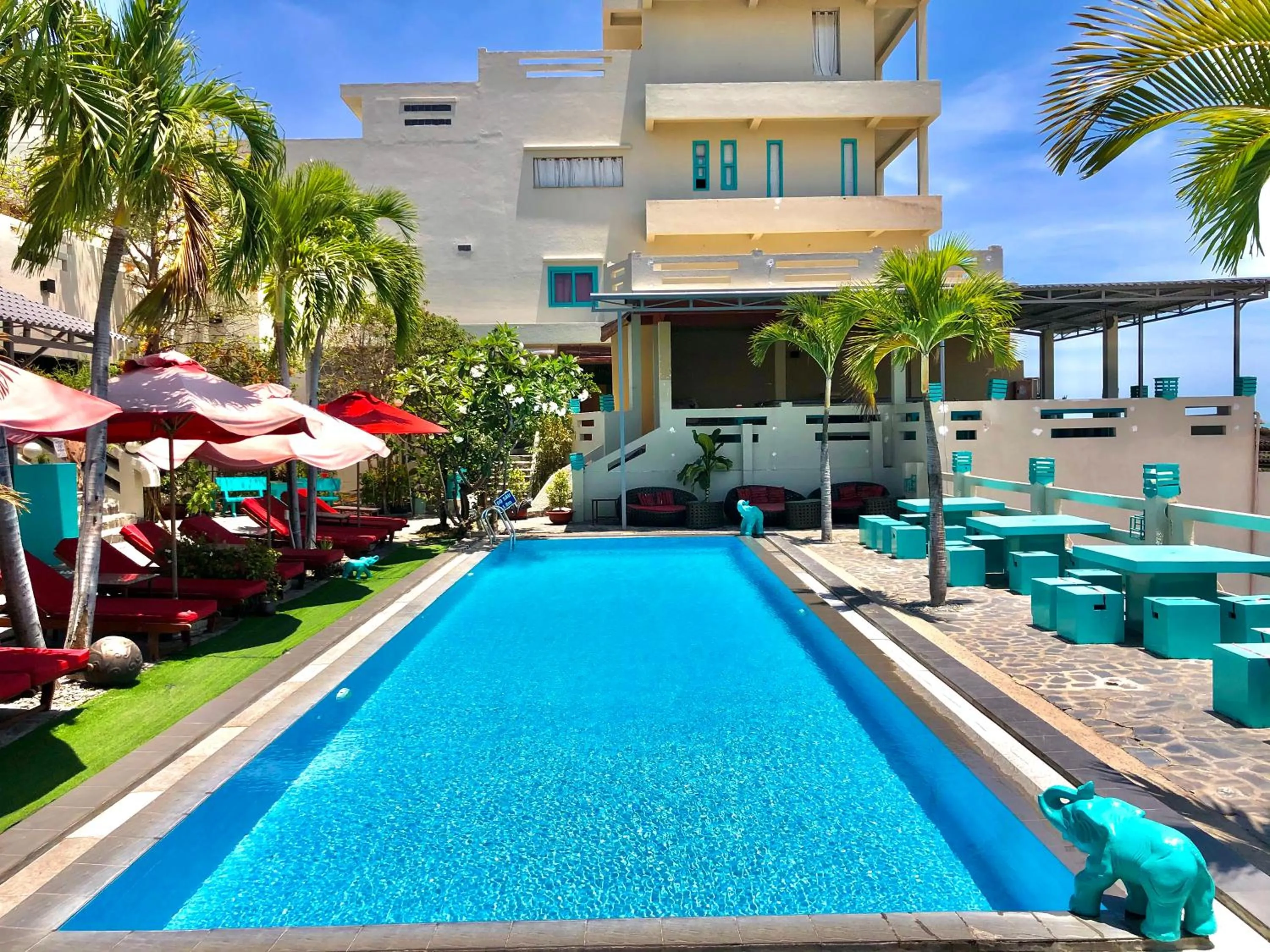 Restaurant/places to eat in Mui Ne Hills Bliss Hotel