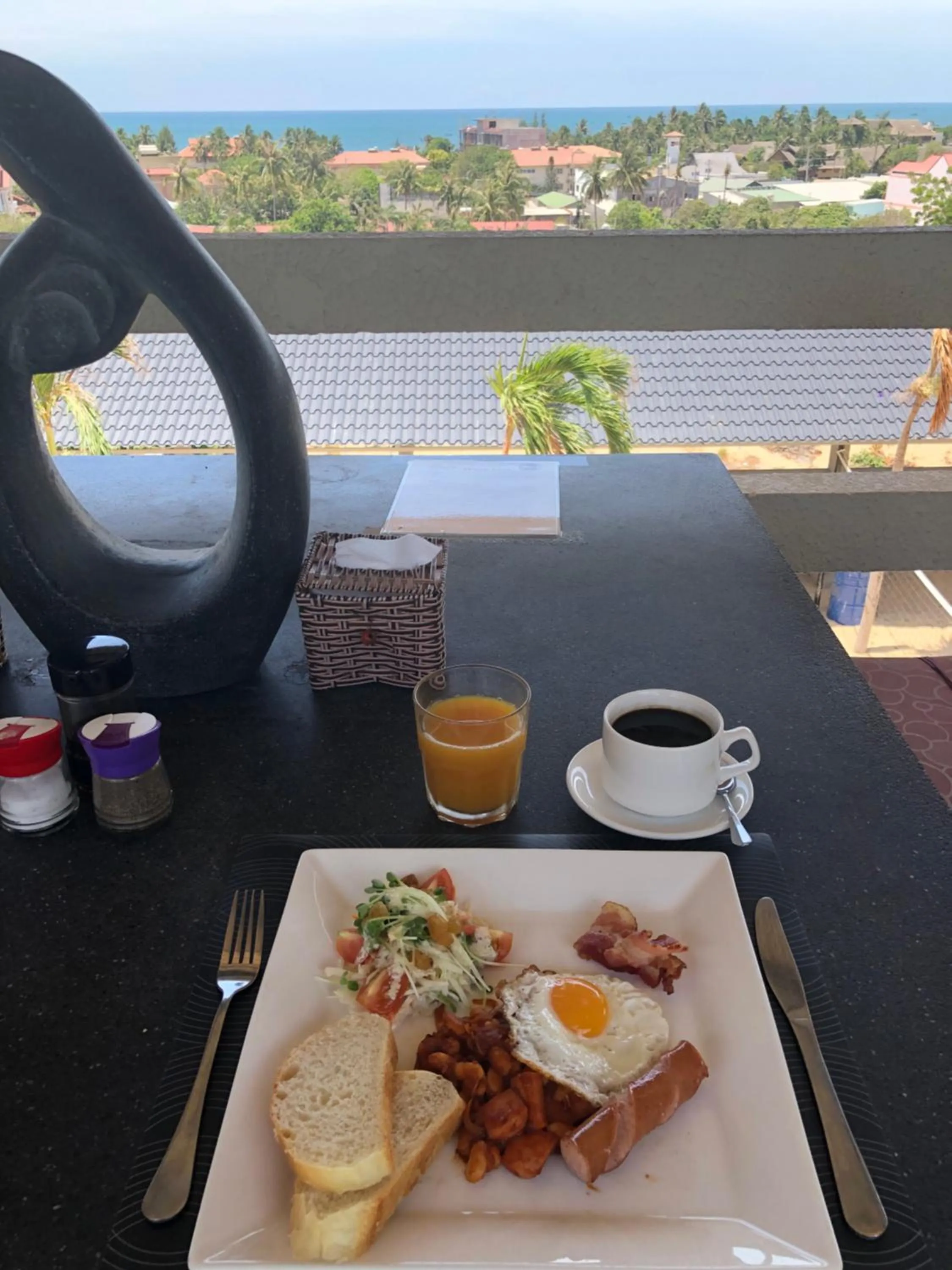 Food in Mui Ne Hills Bliss Hotel