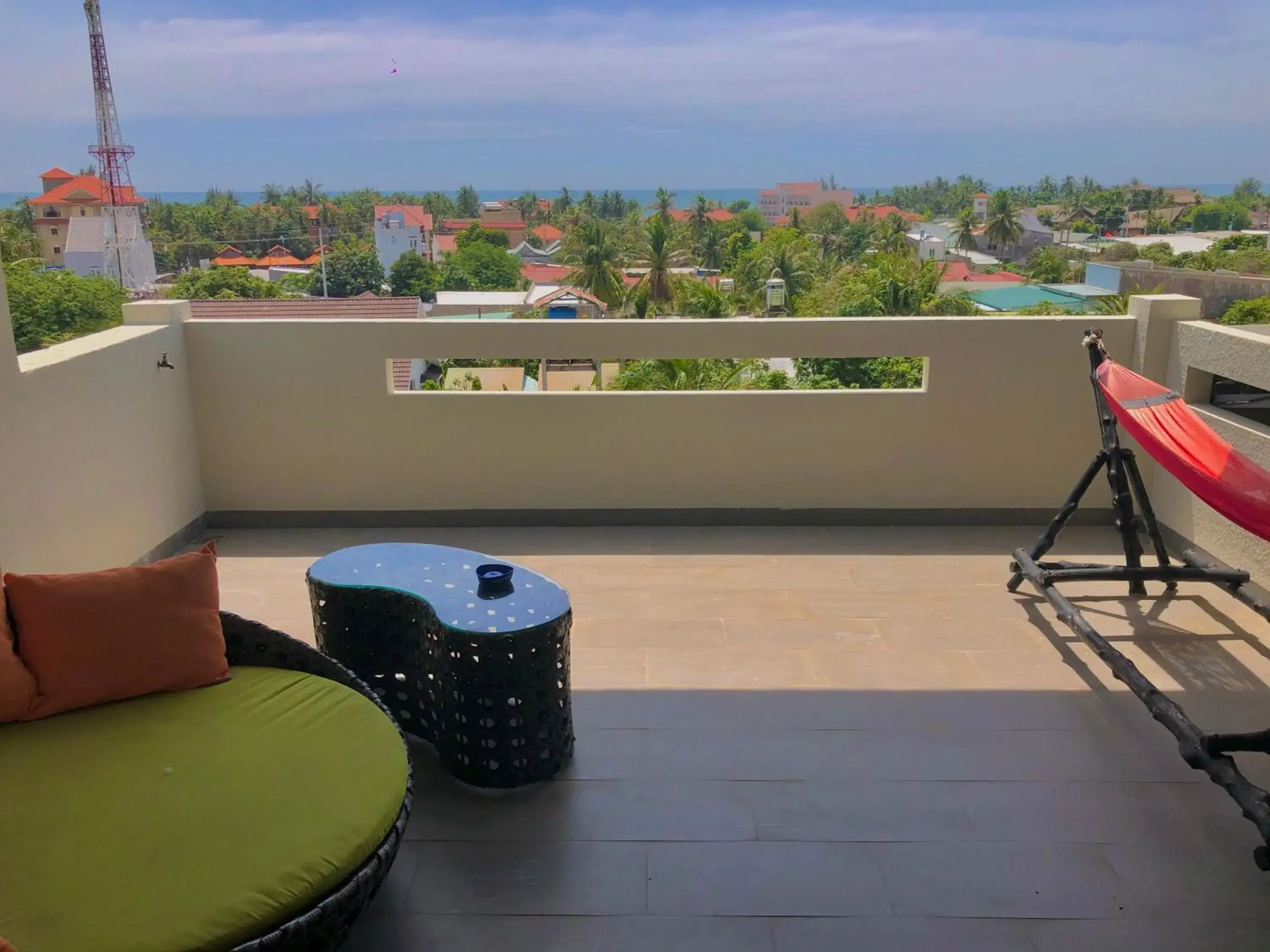 Deluxe Double Room with Balcony and Sea View in Mui Ne Hills Bliss Hotel Deluxe Double Room with Balcony and Sea View in Mui Ne Hills Bliss Hotel