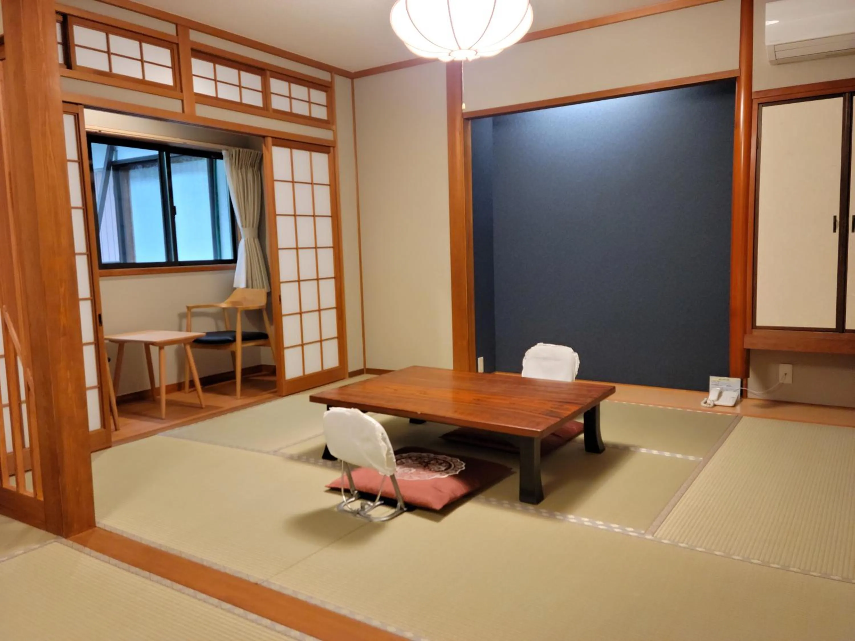 Photo of the whole room in Tsukimotoya Ryokan
