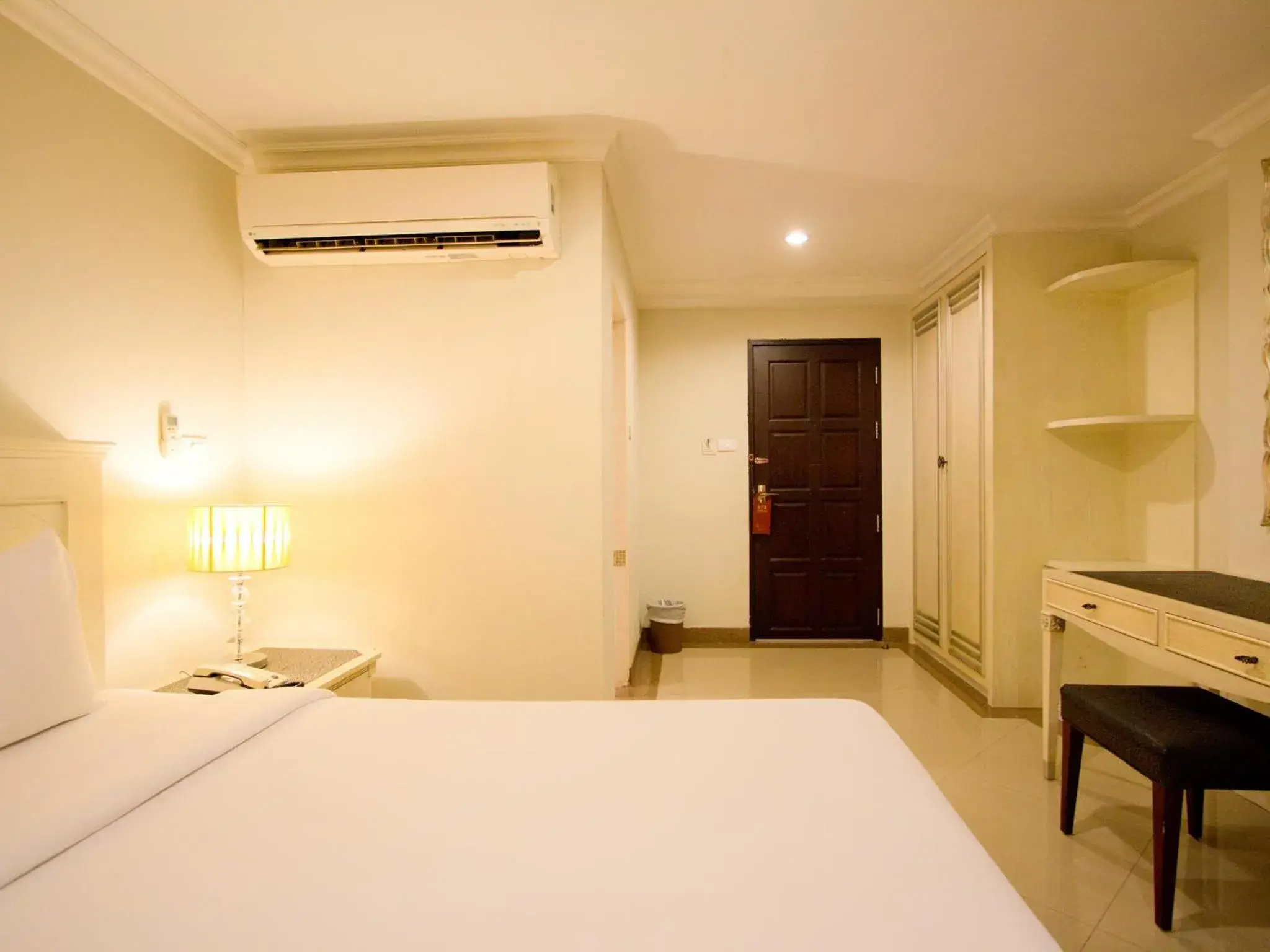 Bedroom, Bed in LK Mansion Bedroom, Bed in LK Mansion