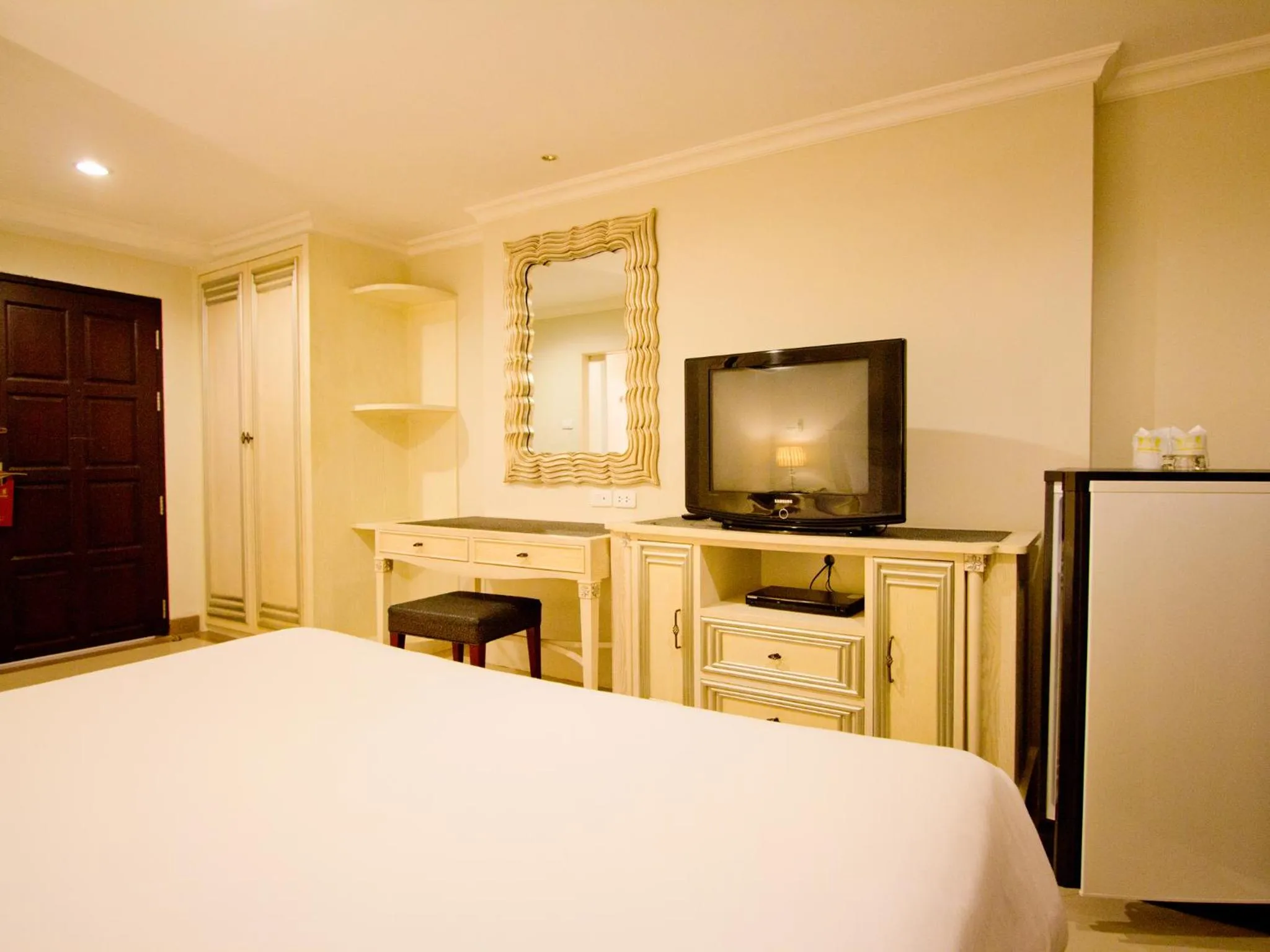 TV and multimedia, Bed in LK Mansion