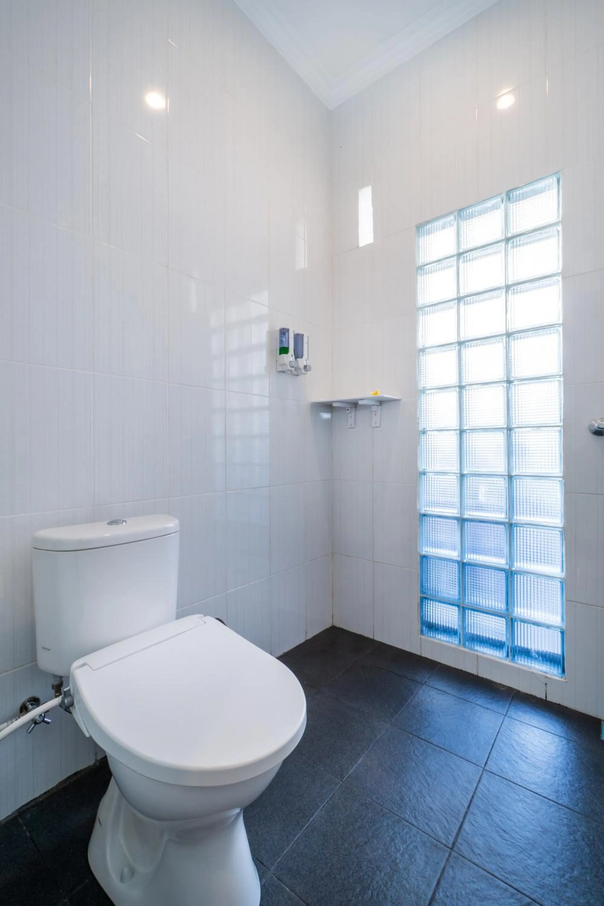 Bathroom in Nyuh Gading Home Stay