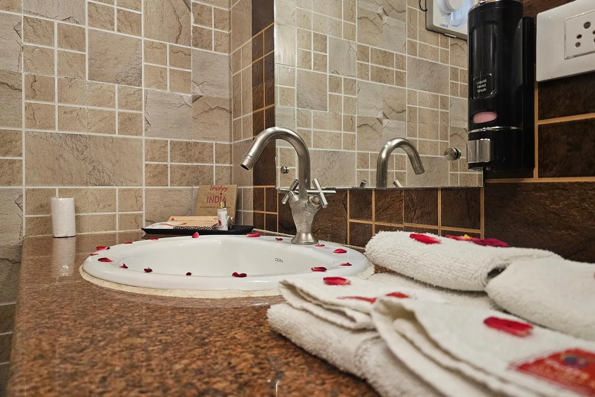 Bathroom in Kumbhalgarh Safari Camp by Trulyy