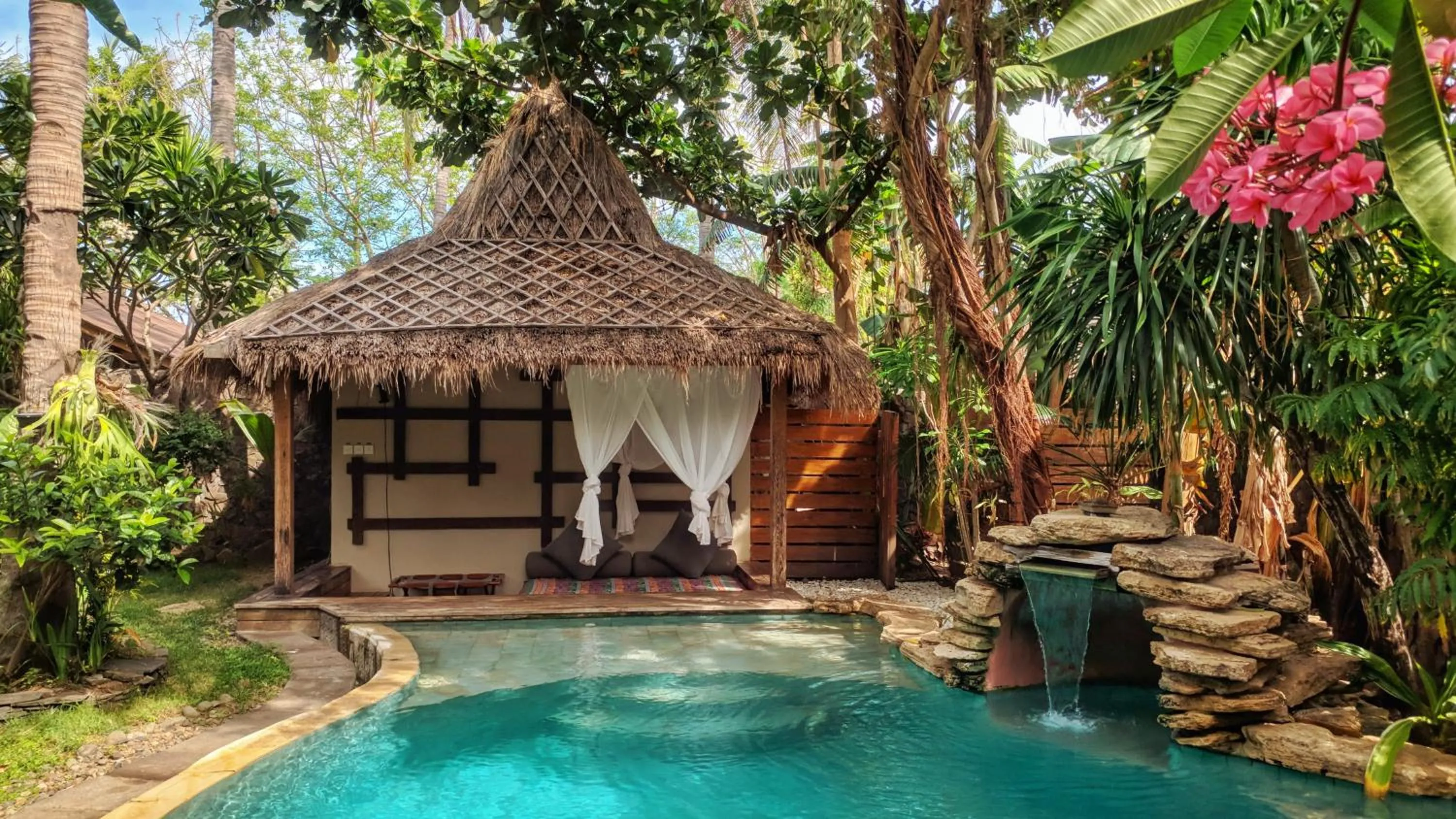 Swimming pool in Villa Bhuvana with private swimming pool