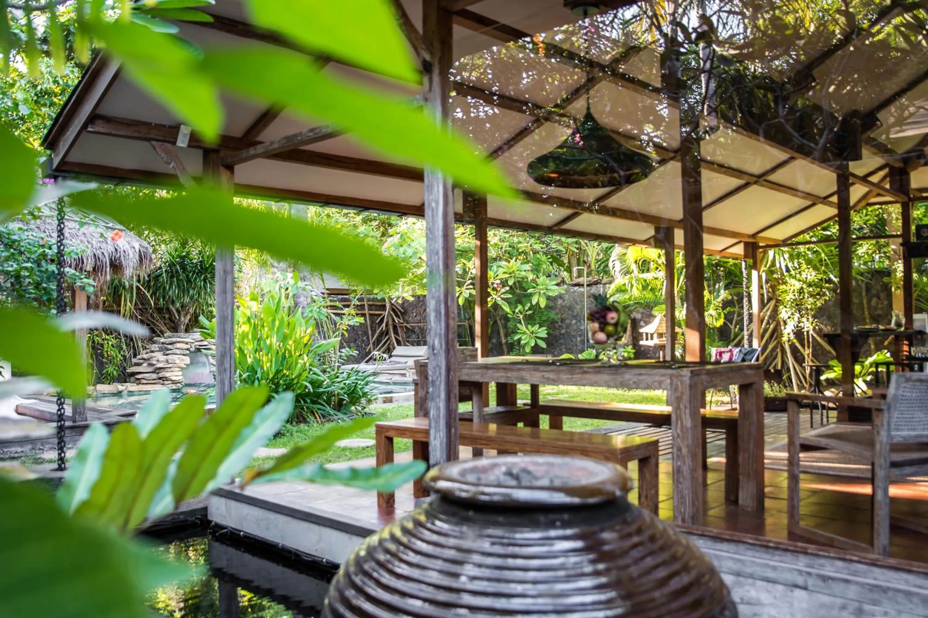 Day in Villa Bhuvana with private swimming pool