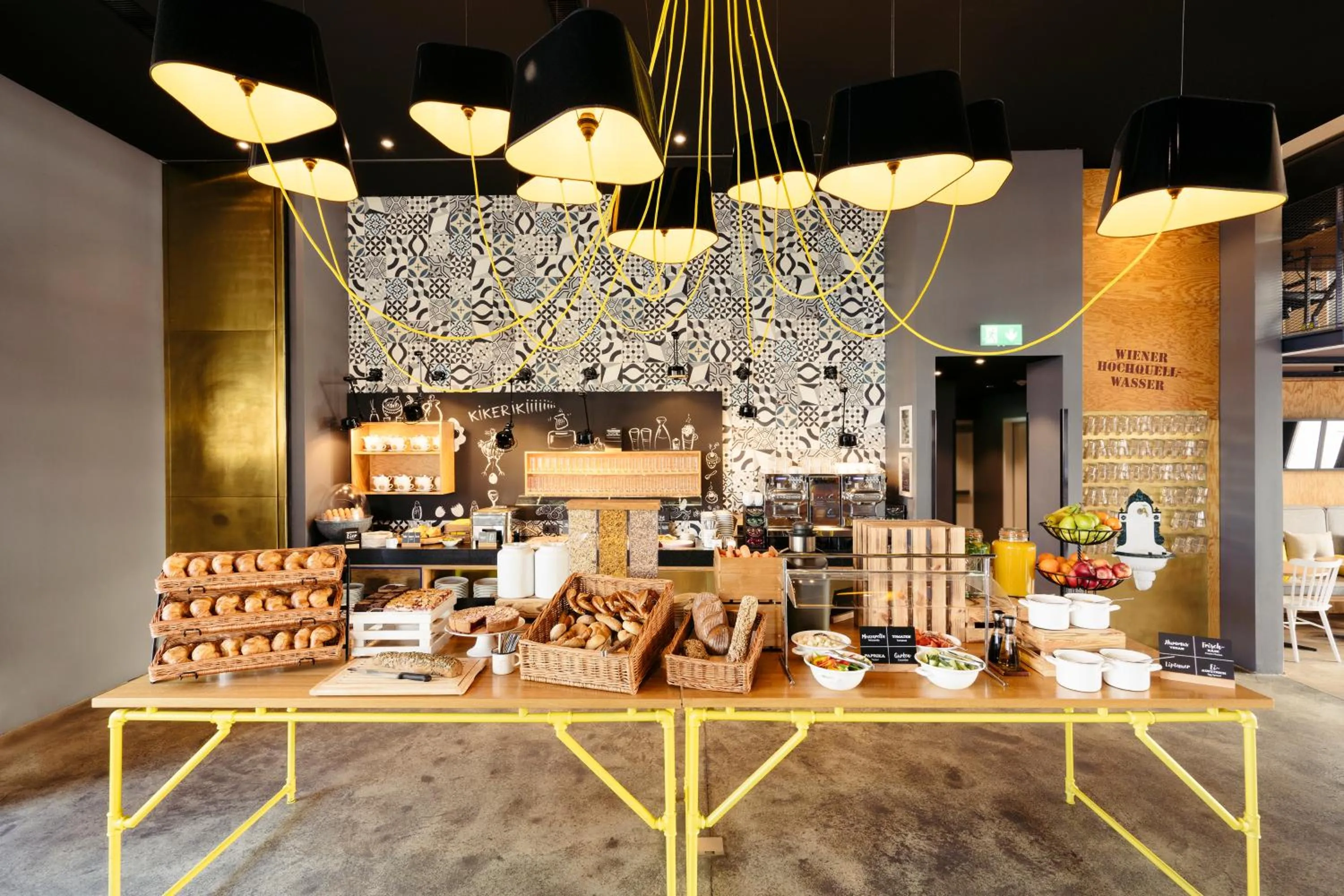 Buffet breakfast in Hotel Schani Wien Hauptbahnhof