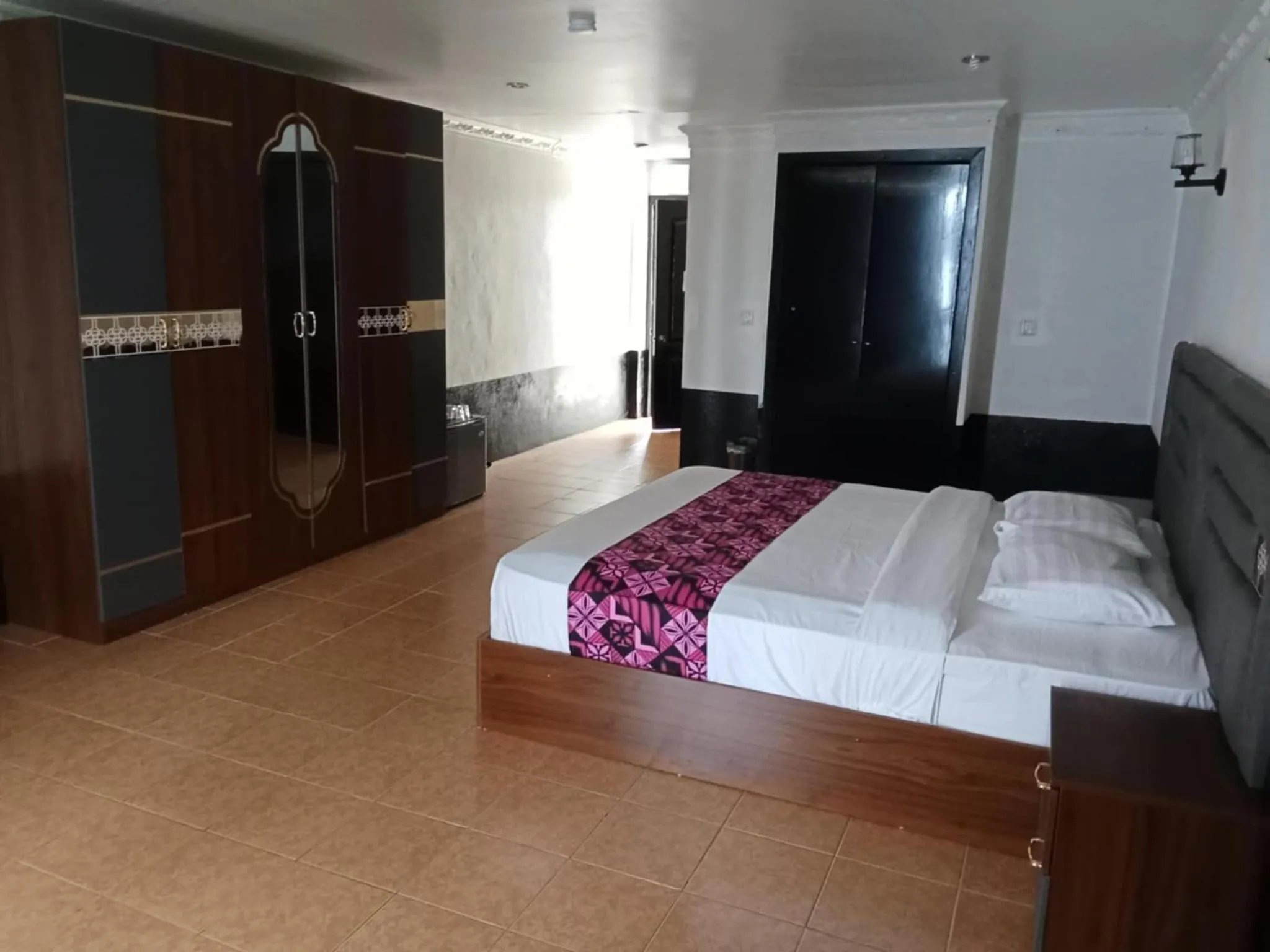 Puataukanave International Hotel