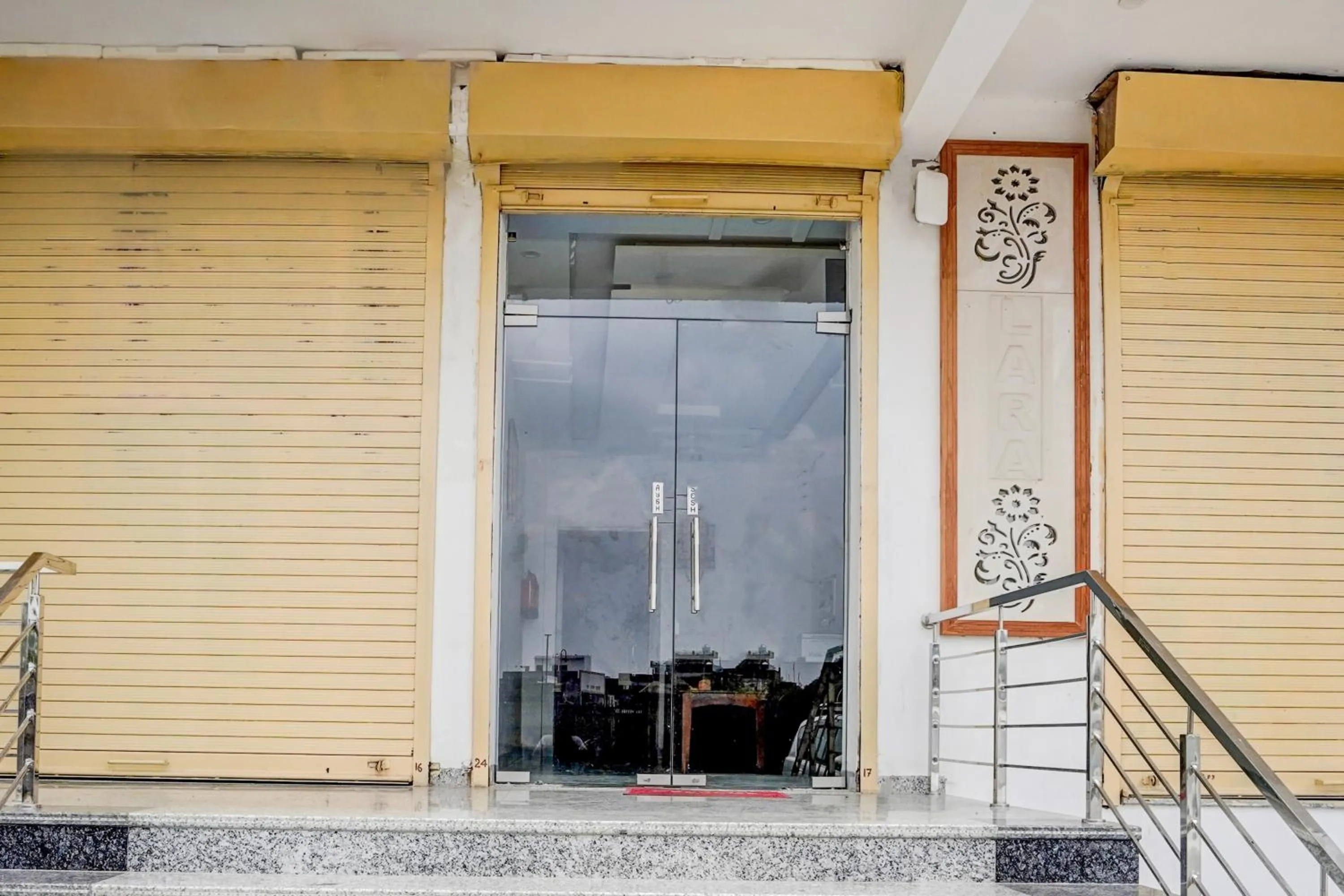 Facade/entrance in Super Hotel O Mehta College And Institute Of Technology Formerly Lara Heritage