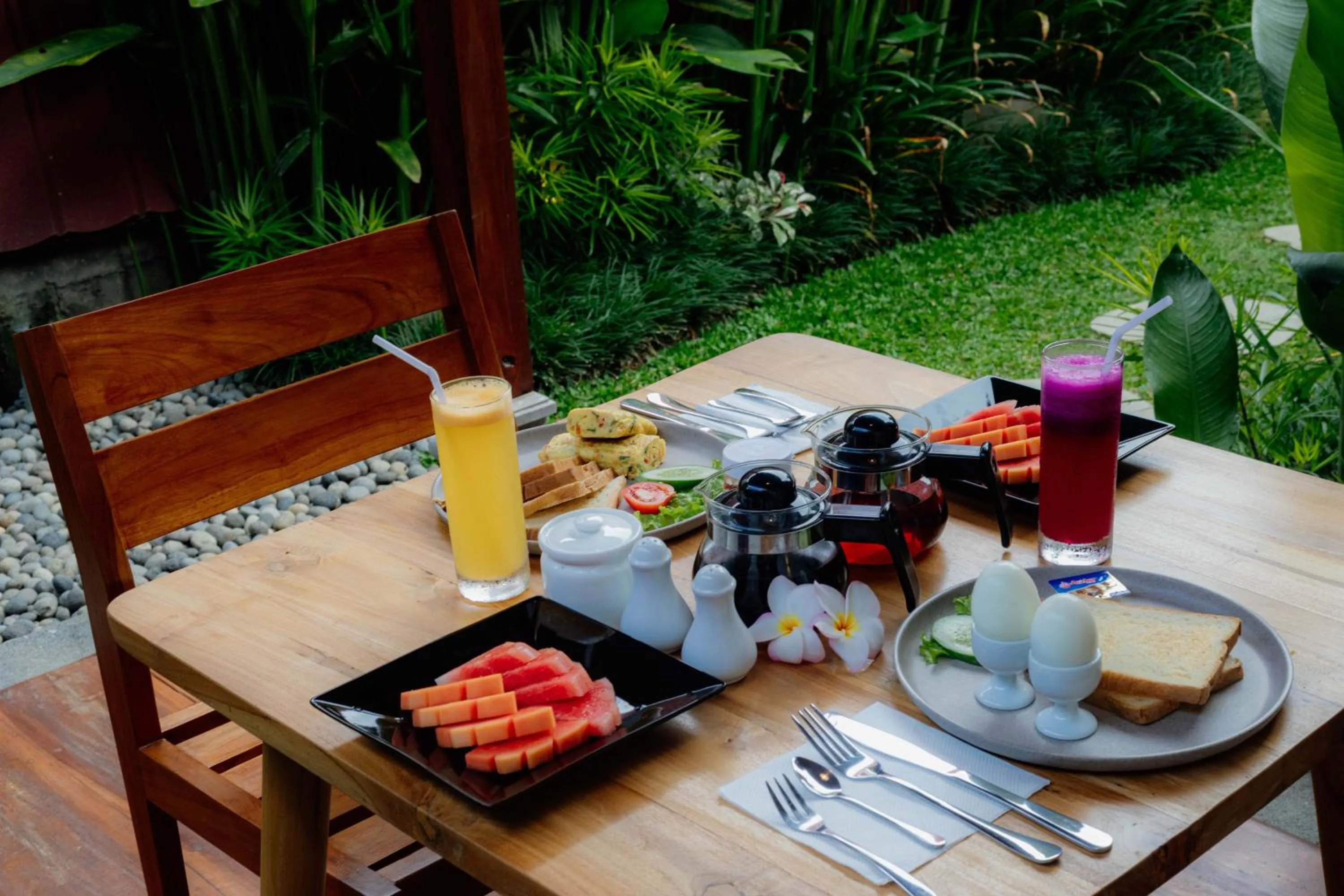 Food and drinks in Puri Arsa Bali