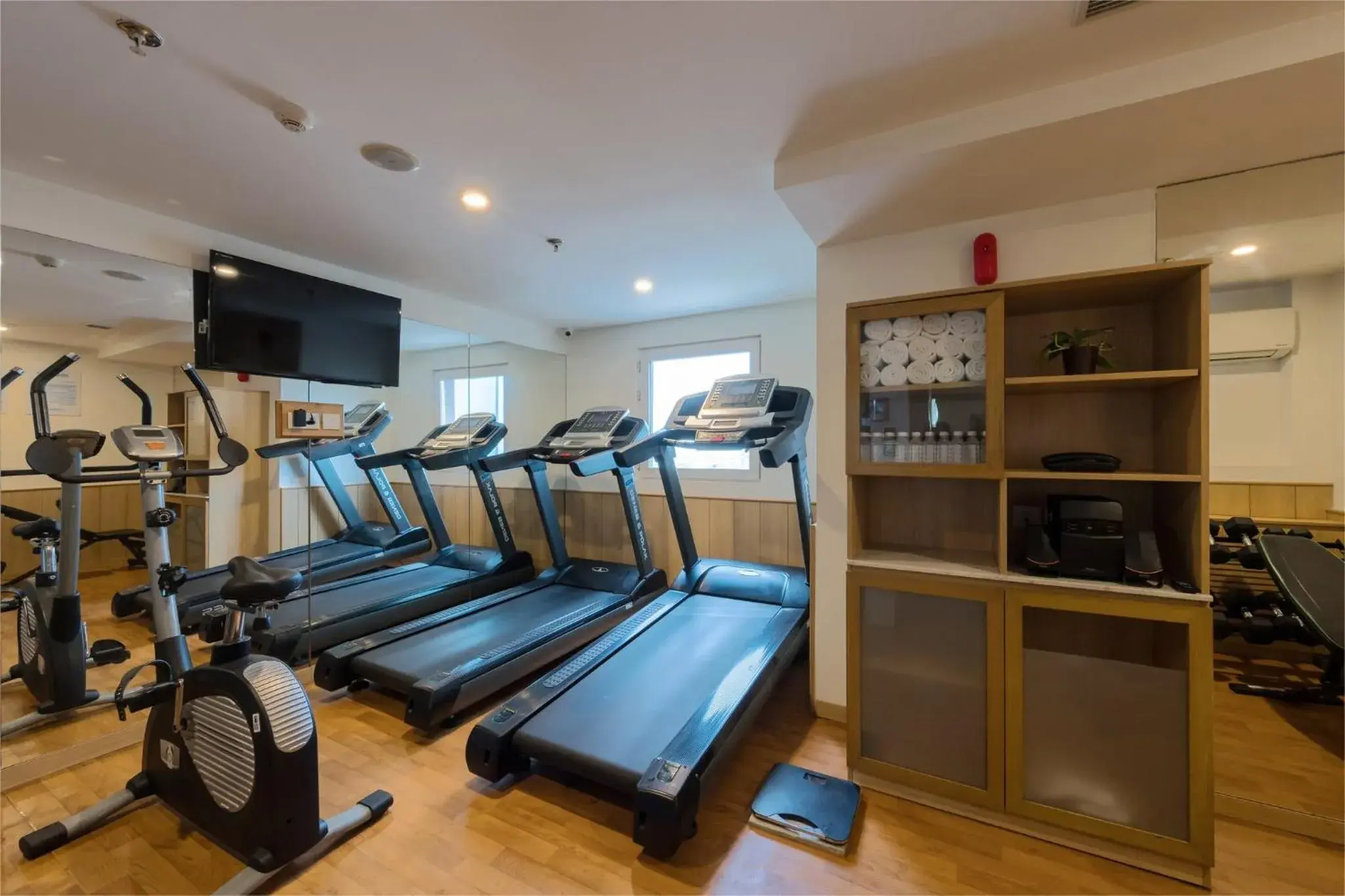 Fitness centre/facilities in Holiday Inn Express Kolkata New Town by IHG Fitness centre/facilities in Holiday Inn Express Kolkata New Town by IHG