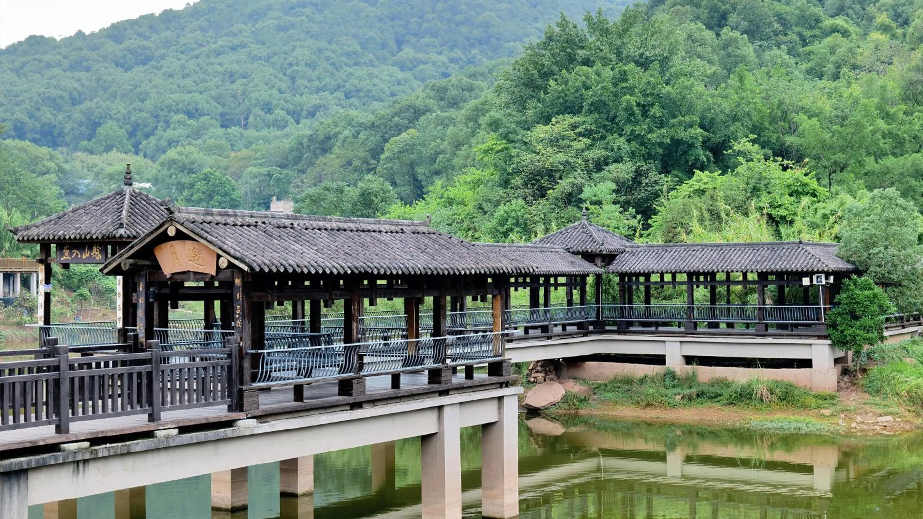 Area and facilities in Holiday Inn Chongqing Science Hall by IHG
