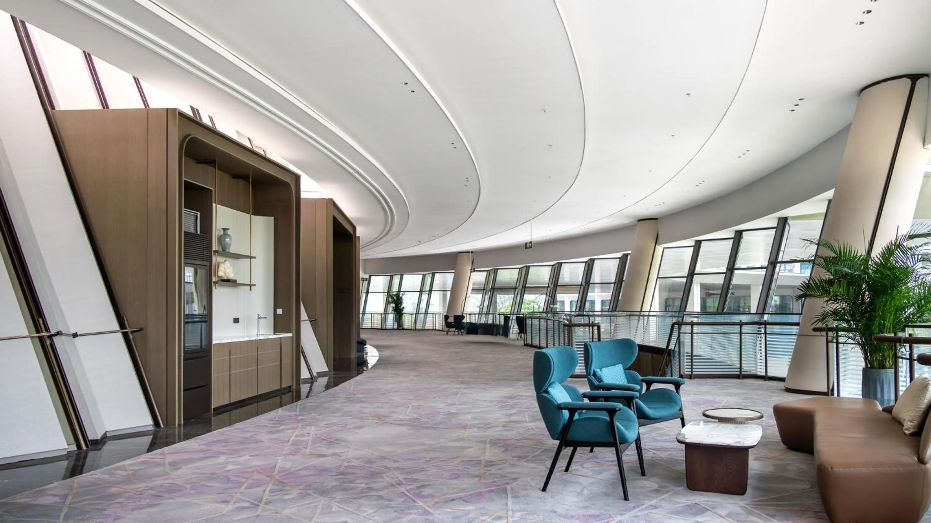 Meeting/conference room in Holiday Inn Chongqing Science Hall by IHG