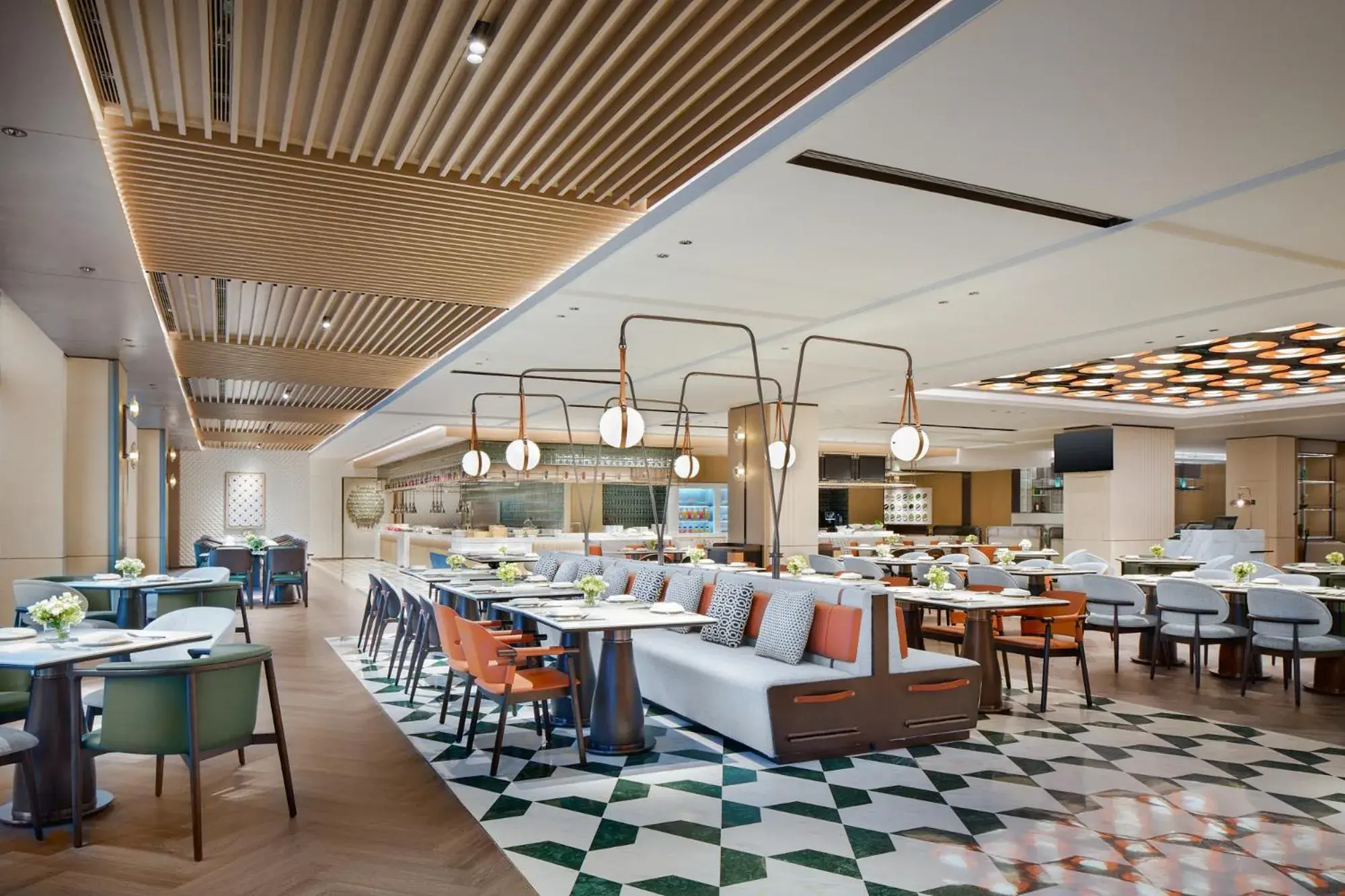 Restaurant/places to eat in Holiday Inn Chongqing Science Hall by IHG Restaurant/places to eat in Holiday Inn Chongqing Science Hall by IHG