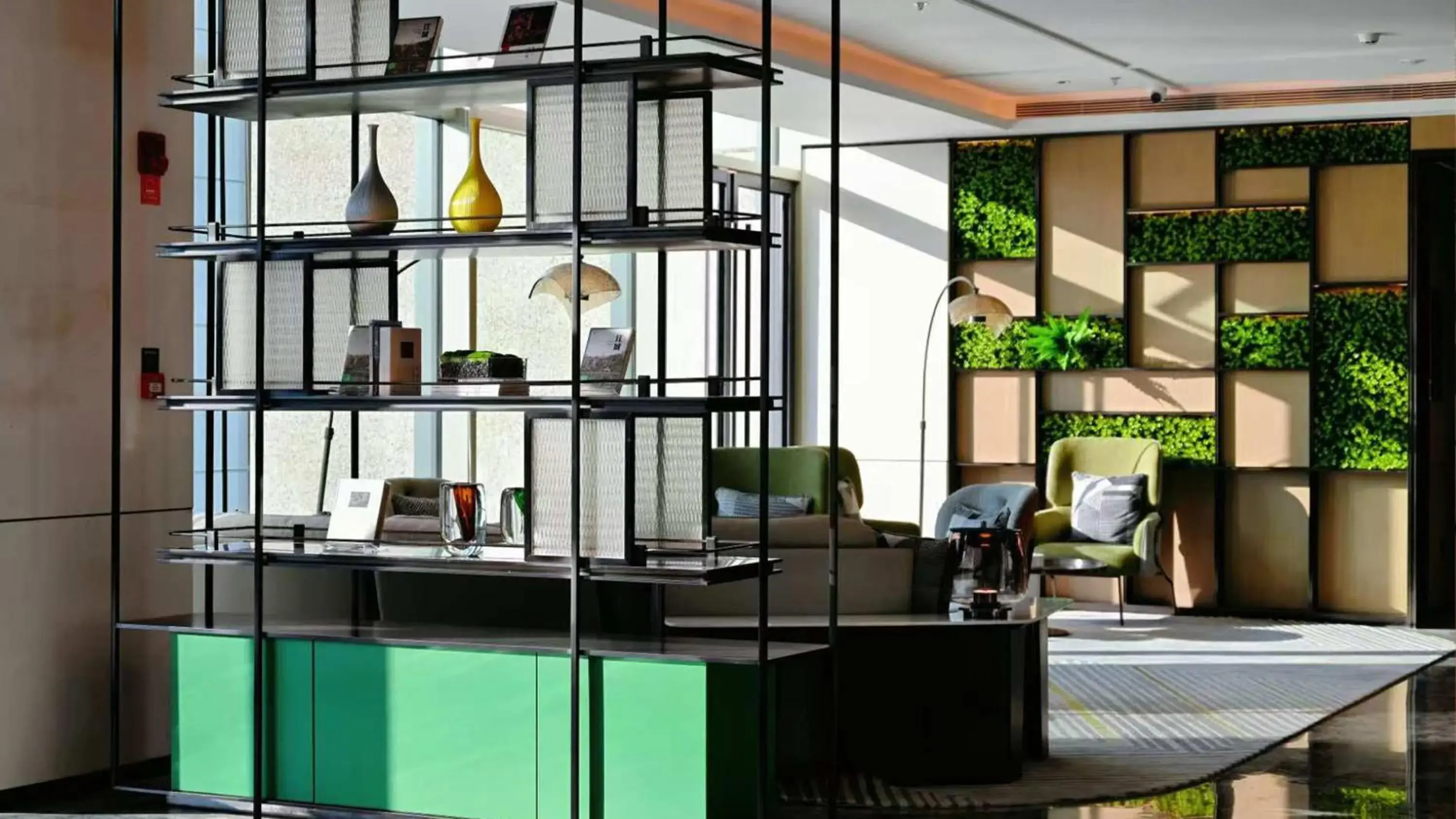 Property building in Holiday Inn Chongqing Science Hall by IHG Property building in Holiday Inn Chongqing Science Hall by IHG