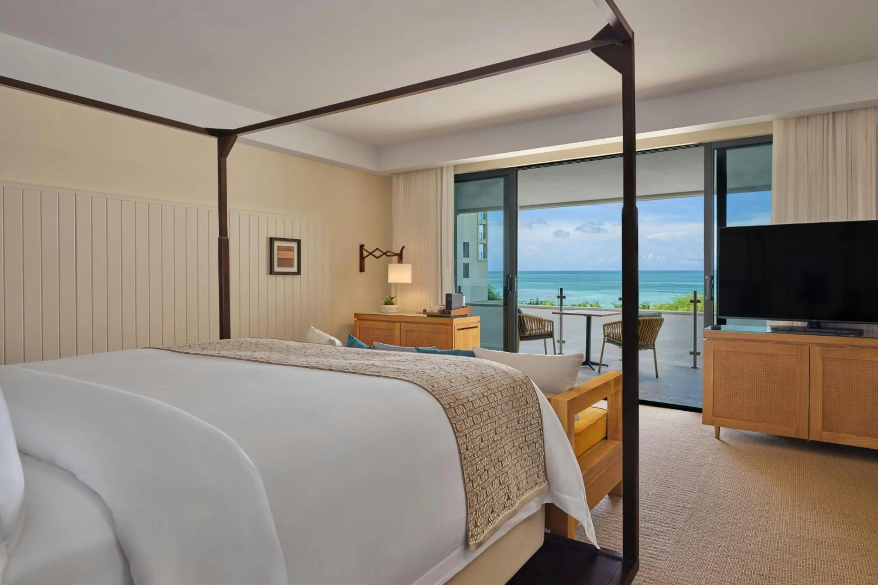 Bedroom, Bed in The St. Regis Aruba Resort