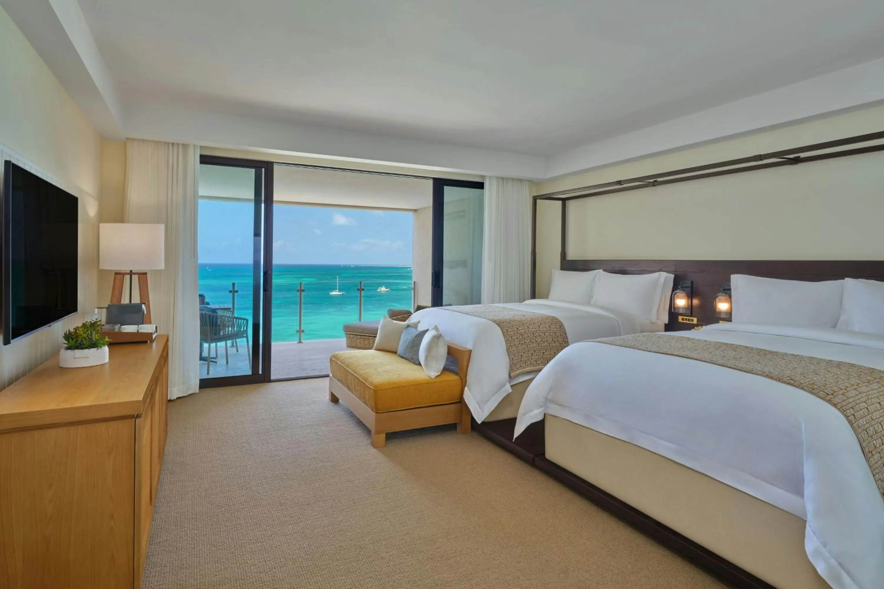 Bedroom, Bed in The St. Regis Aruba Resort